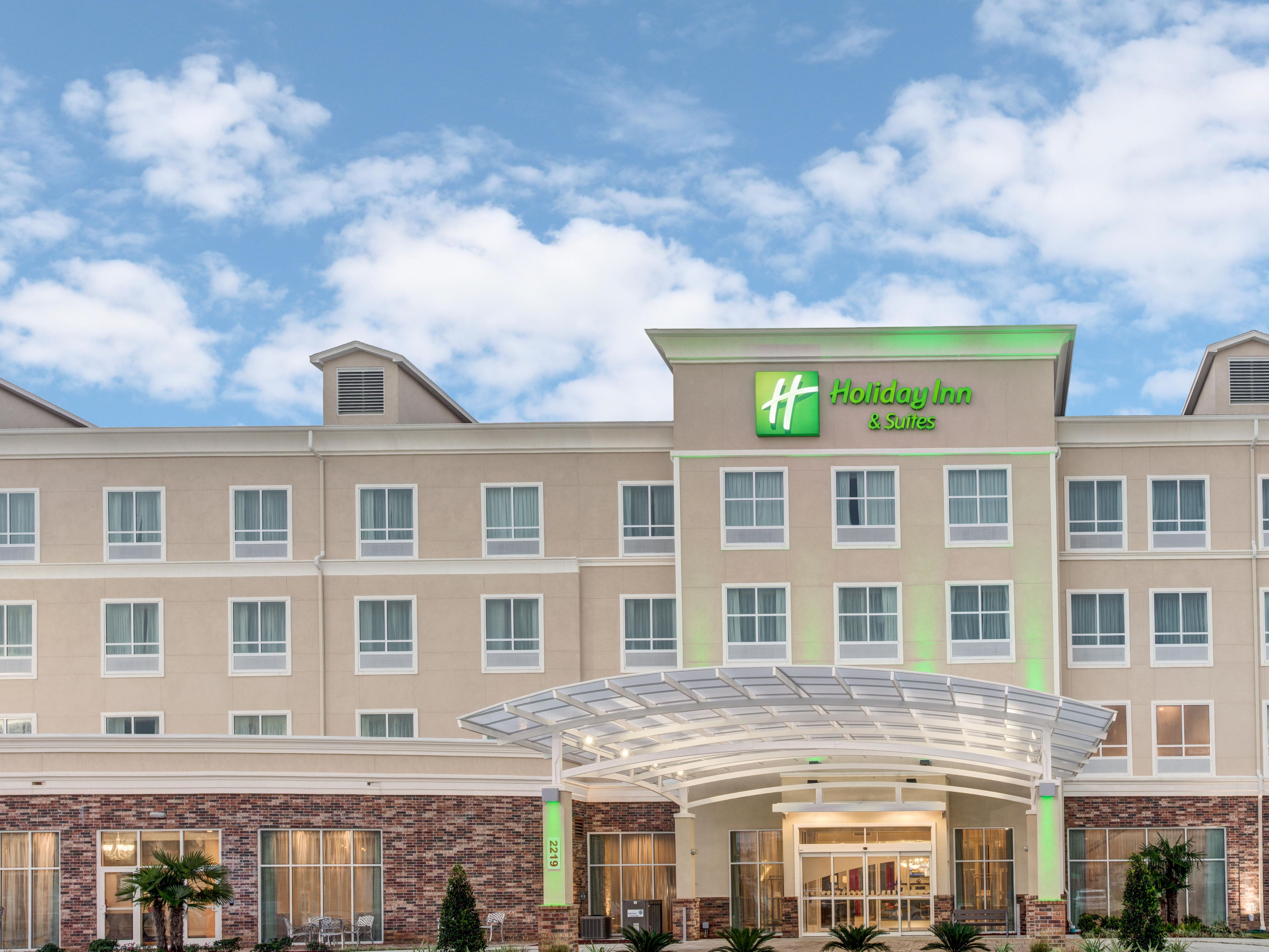 Welcome to Lafayette's newest luxurious hotel in Lafayette, LA.
