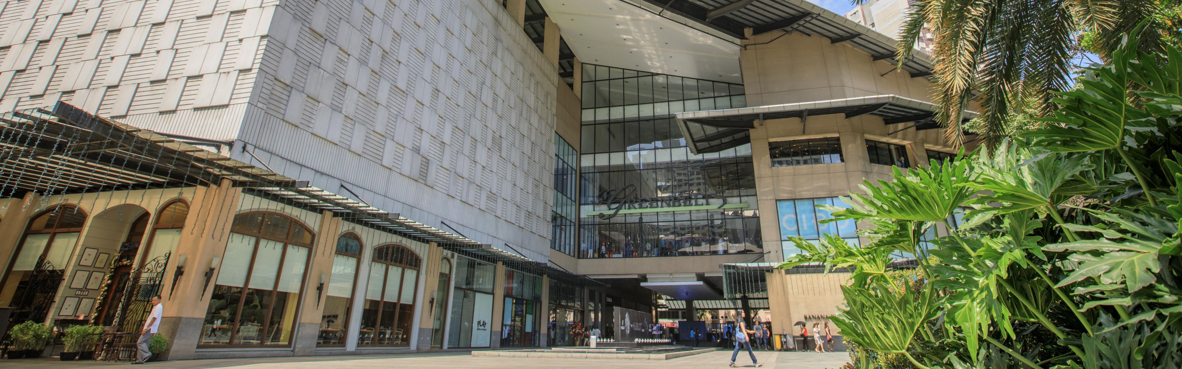 Take a leisurely stroll in Makati's Greenbelt Mall