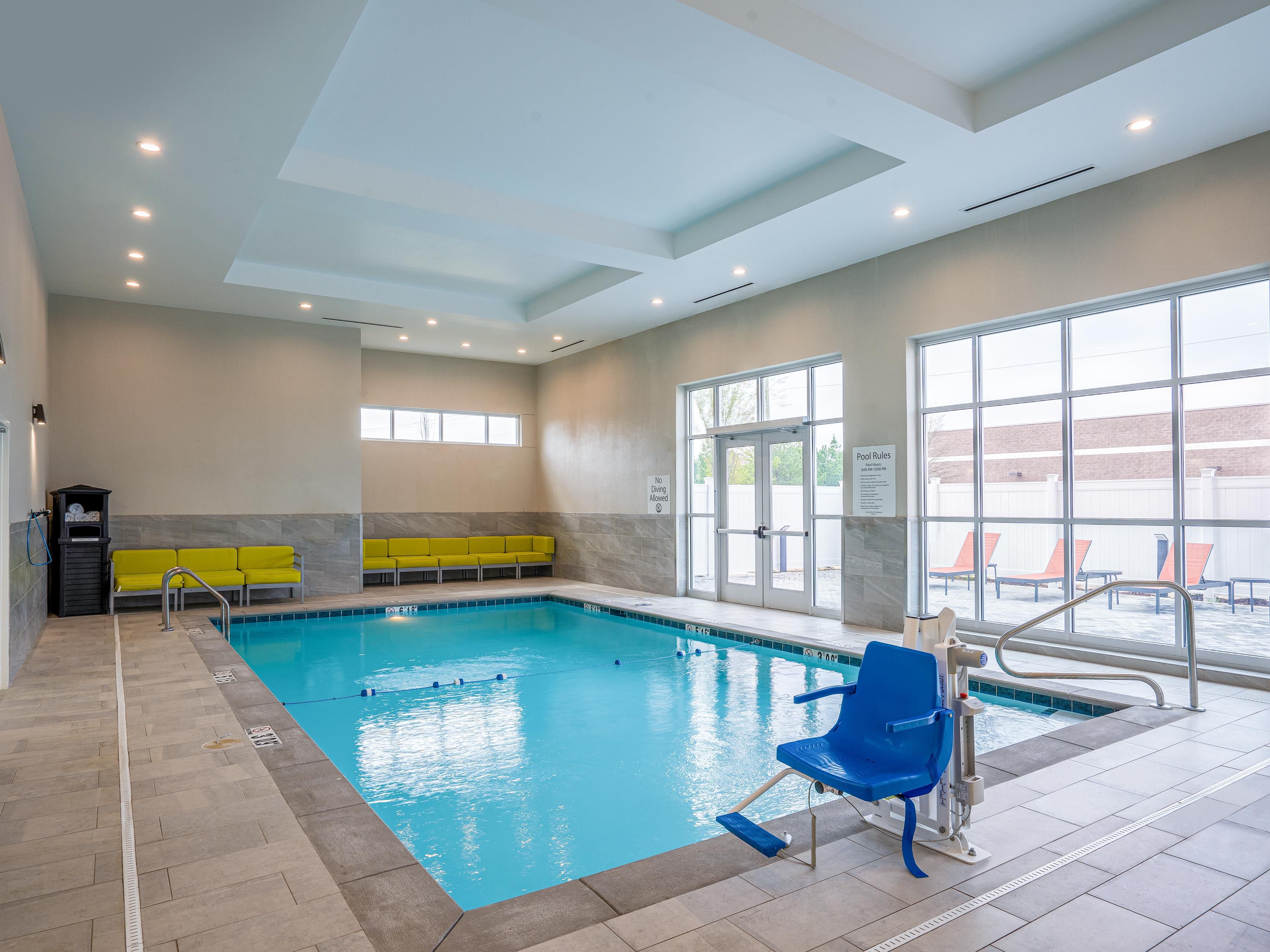 The Holiday Inn & Suites Memphis SE Germantown is perfect for just lounging by our large heated indoor pool  before retreating to one of the hotel's comfortable guestrooms!  A perfect size pool to swim your daily laps, or jump in for some family fun.