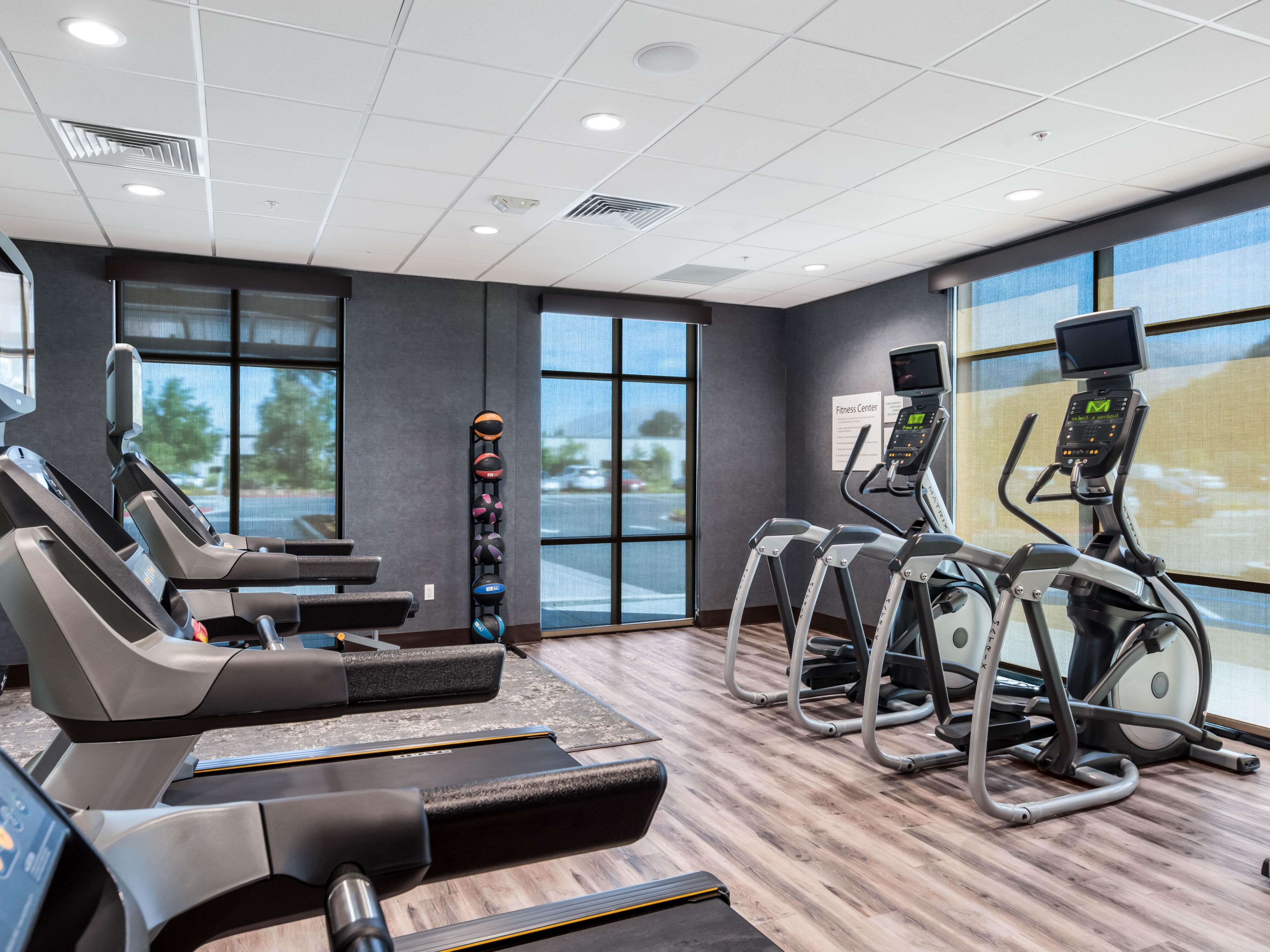 Stay active and energized in our fully equipped Fitness Center. Whether you prefer an early morning cardio workout or a late-night session with free weights, our Fitness Center is open 24 hours for your convenience. It’s fitness that fits your schedule, no matter what time it is!