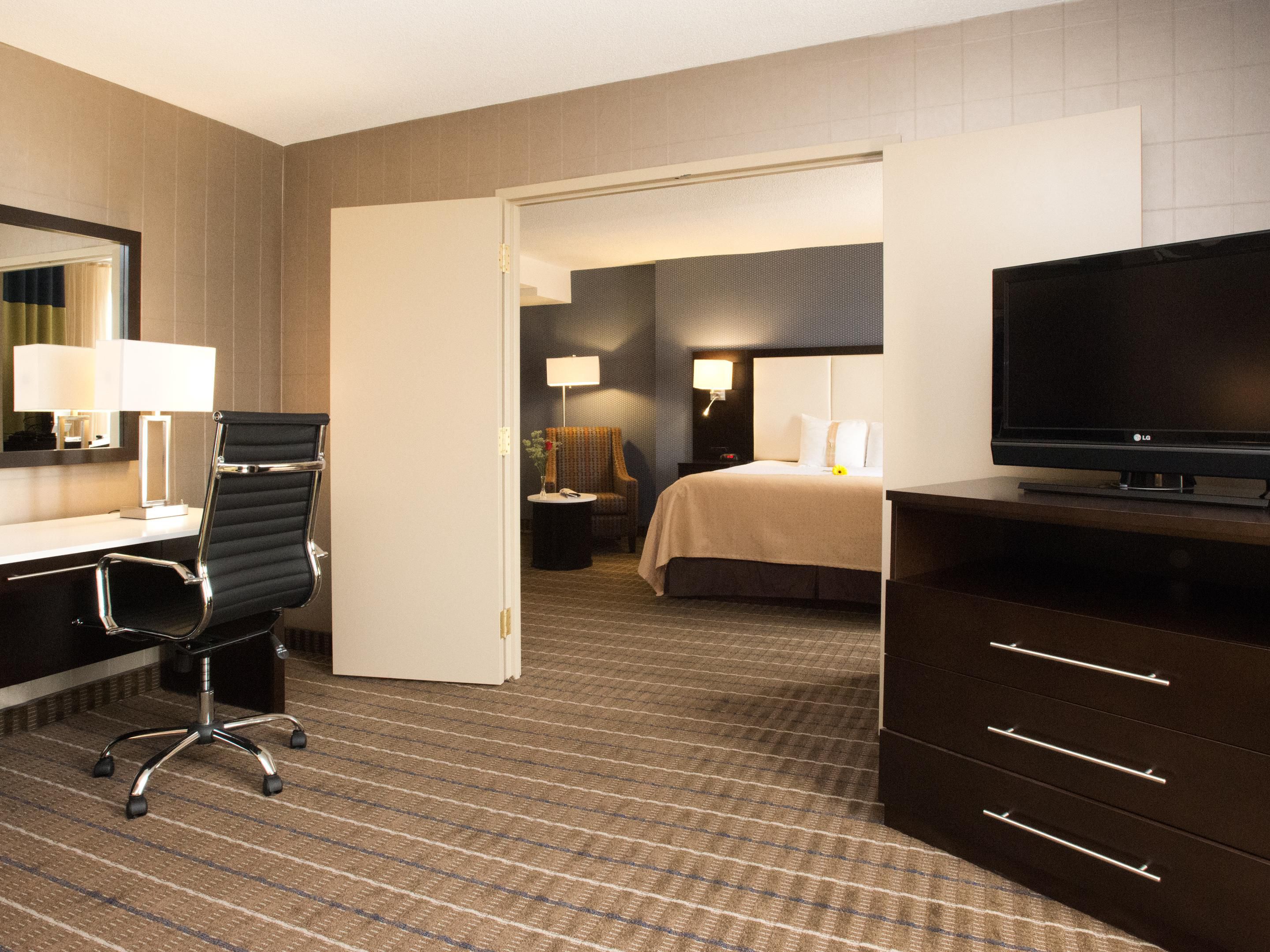 If your travels to Mississauga will have you here awhile longer, check out our King Deluxe Suites. Designed with comfort and efficiency in mind, these larger contemporary rooms include a King bed, pullout sofa bed in a separate room, mini-fridge, microwave, full workstation with complimentary ultra high speed WiFi and two flat screen HDTV's