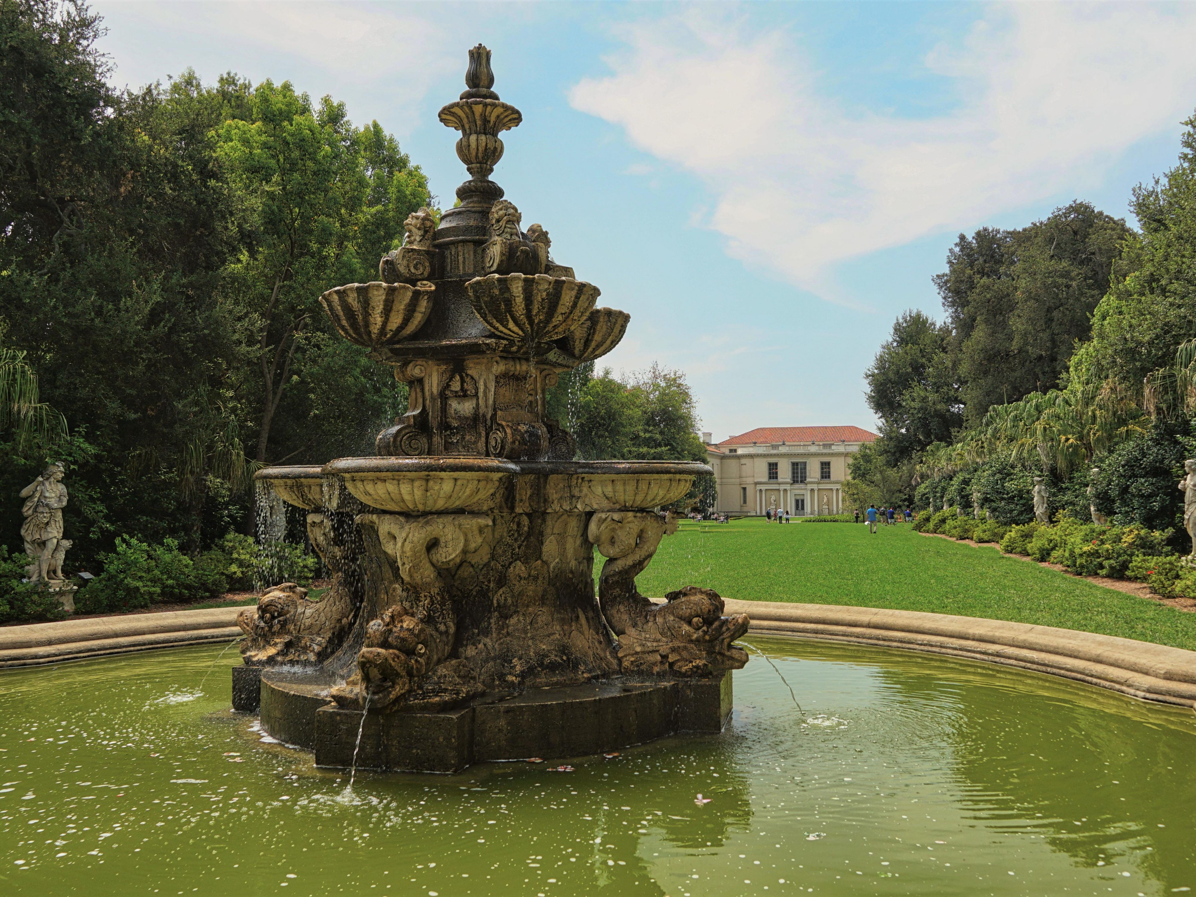 Feel the LA vibe at our Monterey Park hotel located near Downtown LA! Our prime location puts you near the Crypto.com Arena, the LA Convention Center, Chinatown, and the Santa Monica Pier. We are minutes from Dodger Stadium, Santa Anita Racetrack, USC, and over 40 international restaurants. Stay with us and let your Los Angeles adventure begin!