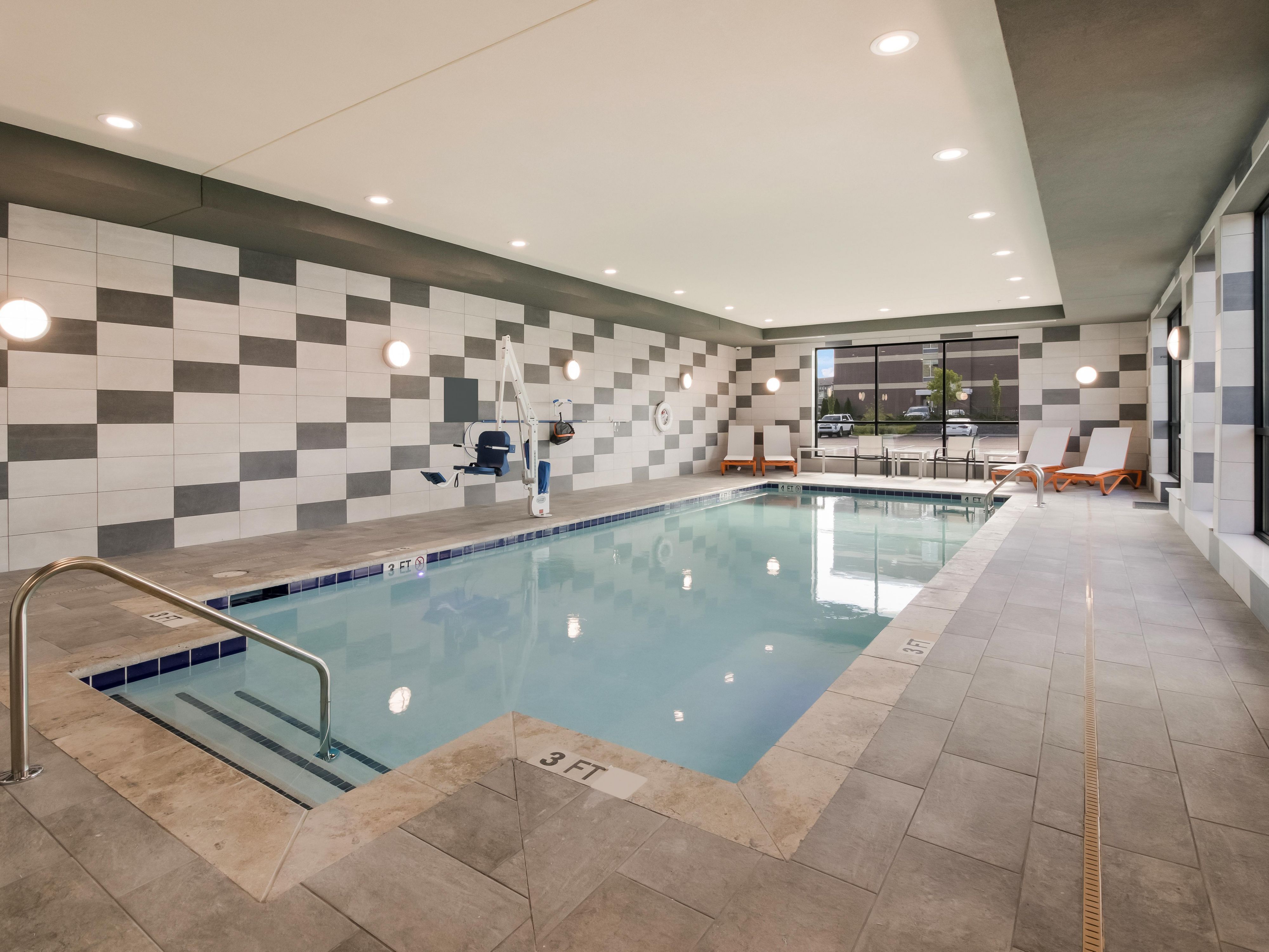 Enjoy year-round relaxation with our indoor heated saline pool. Whether you’re looking to unwind after a busy day or enjoy some family fun, the pool offers a tranquil escape. Surrounded by comfortable seating and a serene ambiance, it’s the perfect way to relax during your visit to Mt. Juliet.