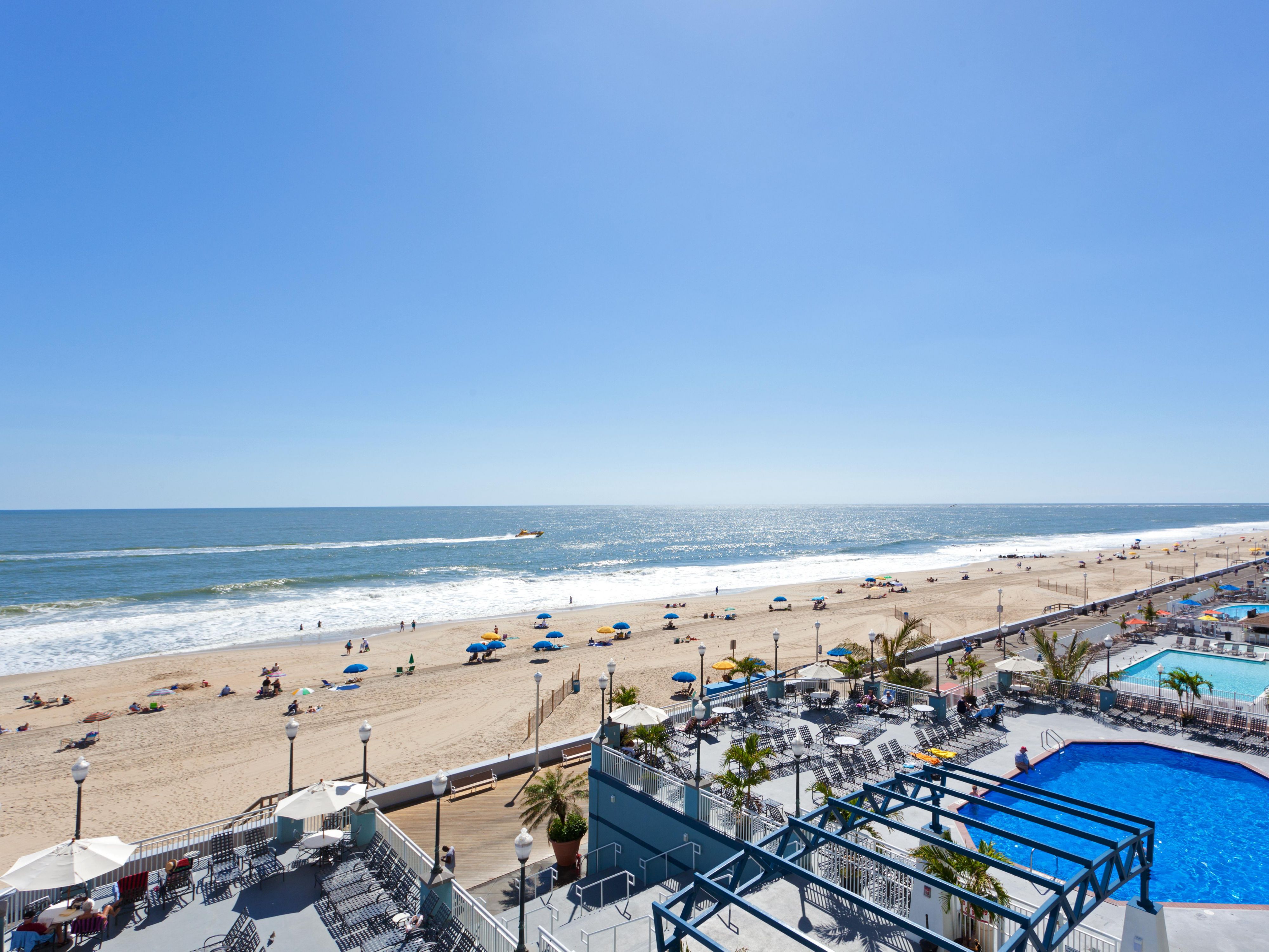 Enjoy uninterrupted views of the Atlantic Ocean from every angle at our oceanfront hotel. Each suite is designed to offer a panoramic view of the ocean, allowing you to wake up to the soothing sounds of the waves and the gentle ocean breeze. Our prime oceanfront location ensures that your stay keeps you right on the ocean.