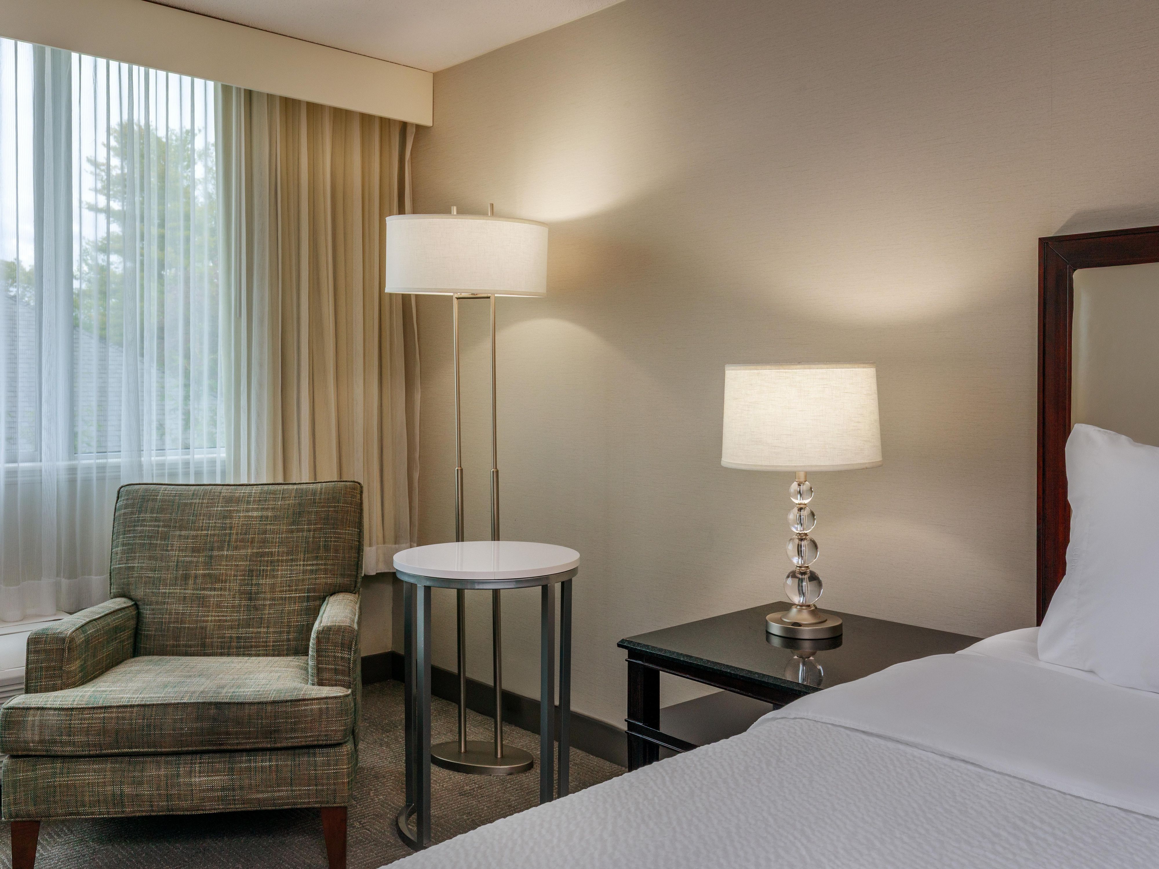 Experience comfort and convenience in our refreshed rooms at the Holiday Inn & Suites Boston‑Peabody. Each space features plush bedding, free high-speed WiFi, a flat-screen HDTV, work area, mini-refrigerator, and coffee maker, ideal for both business and relaxation.