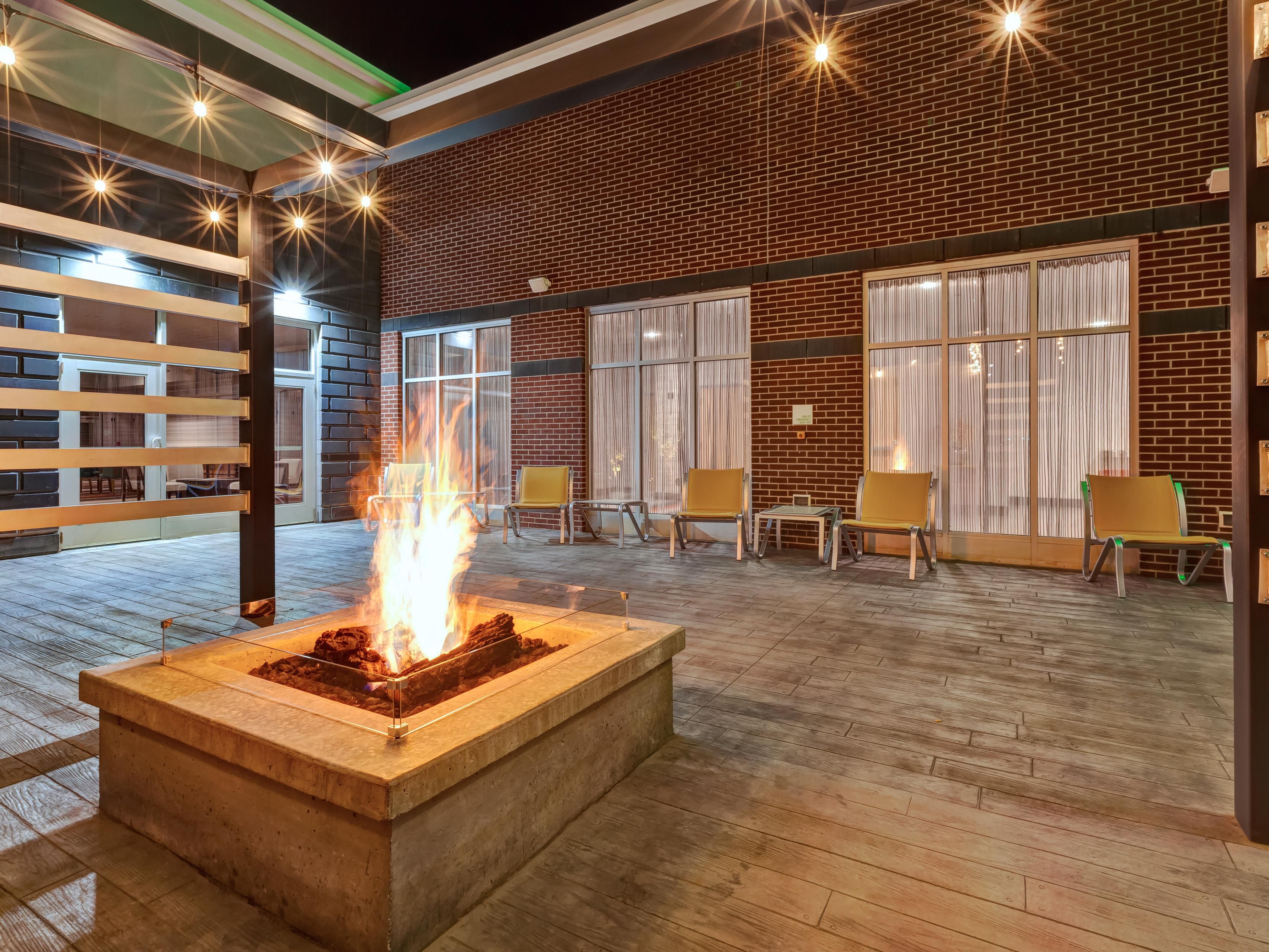We provide perks to make your stay in Perrysburg unforgettable! Stay active in our Fitness Center and indoor pool and enjoy on-site dining at Ground Round Grill & Bar. Take advantage of our Business Center, free parking, and free Wi-Fi. Plus, grab snacks at our Marketplace and linger with friends around a crackling fire on our beautiful patio. 