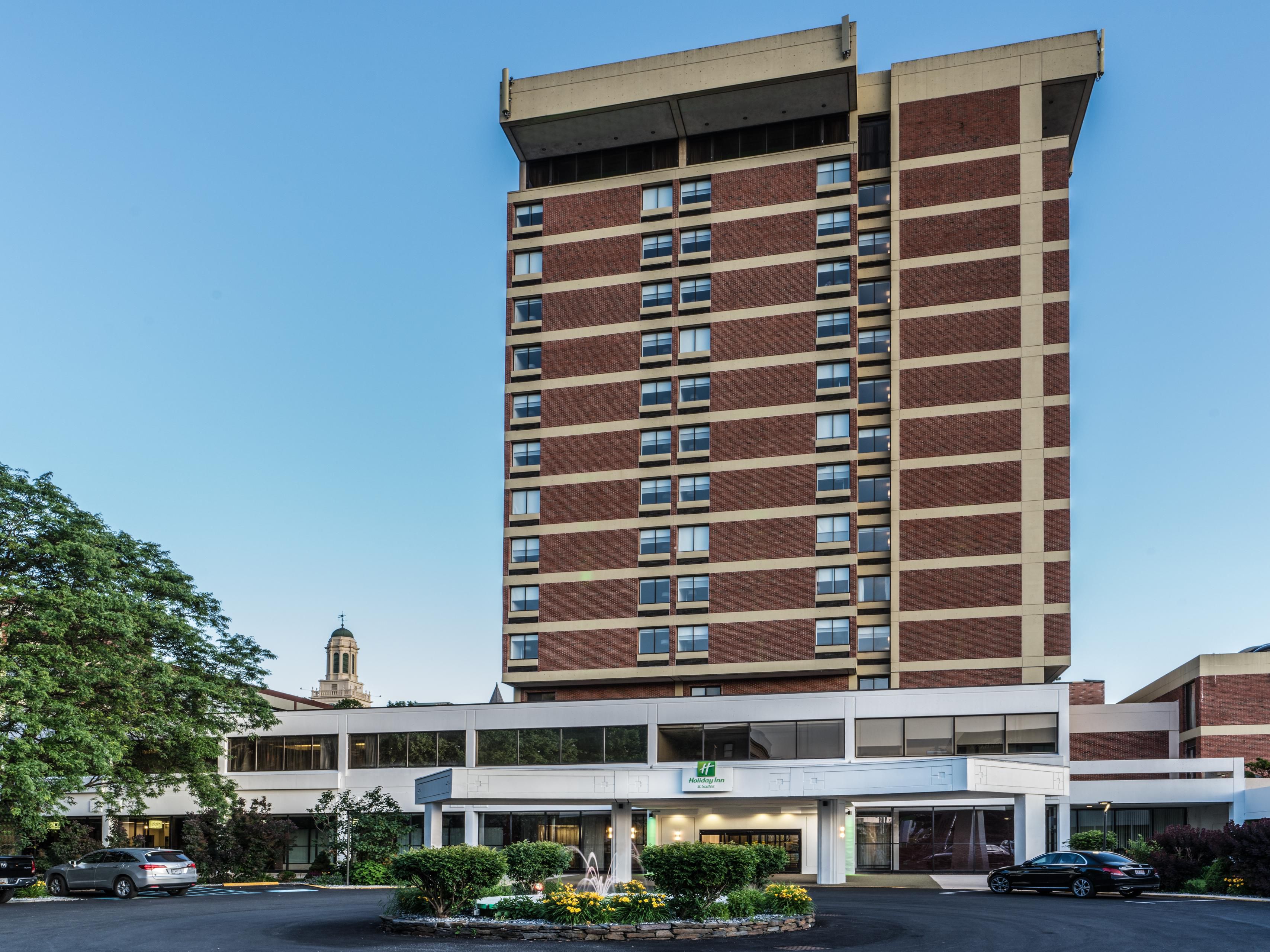 Holiday Inn & Suites Pittsfield - Berkshires