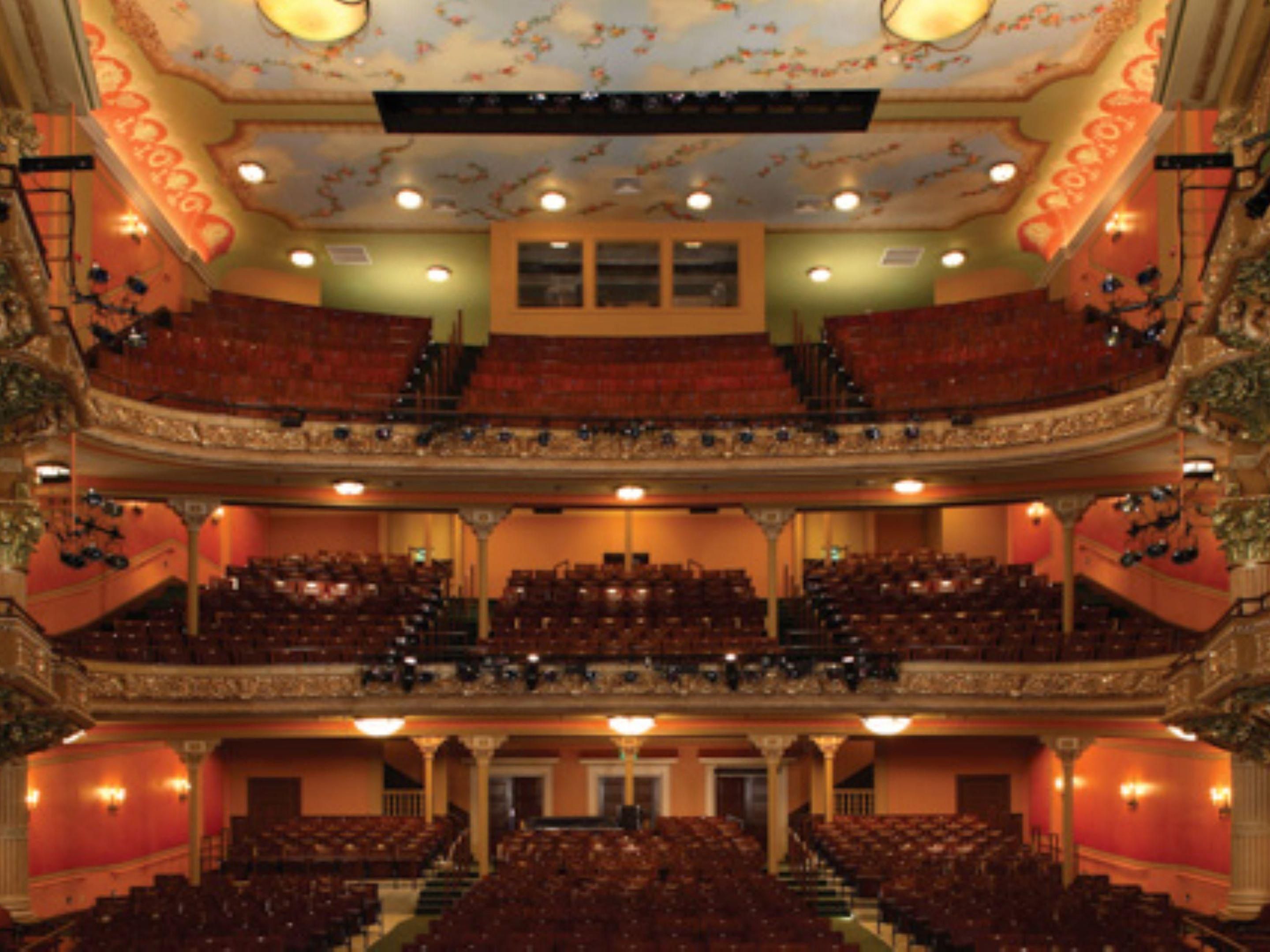 Colonial Theatre is just a short two block walk from the hotel. Live performance with many of our old favorite bands, tribute bands and plays.