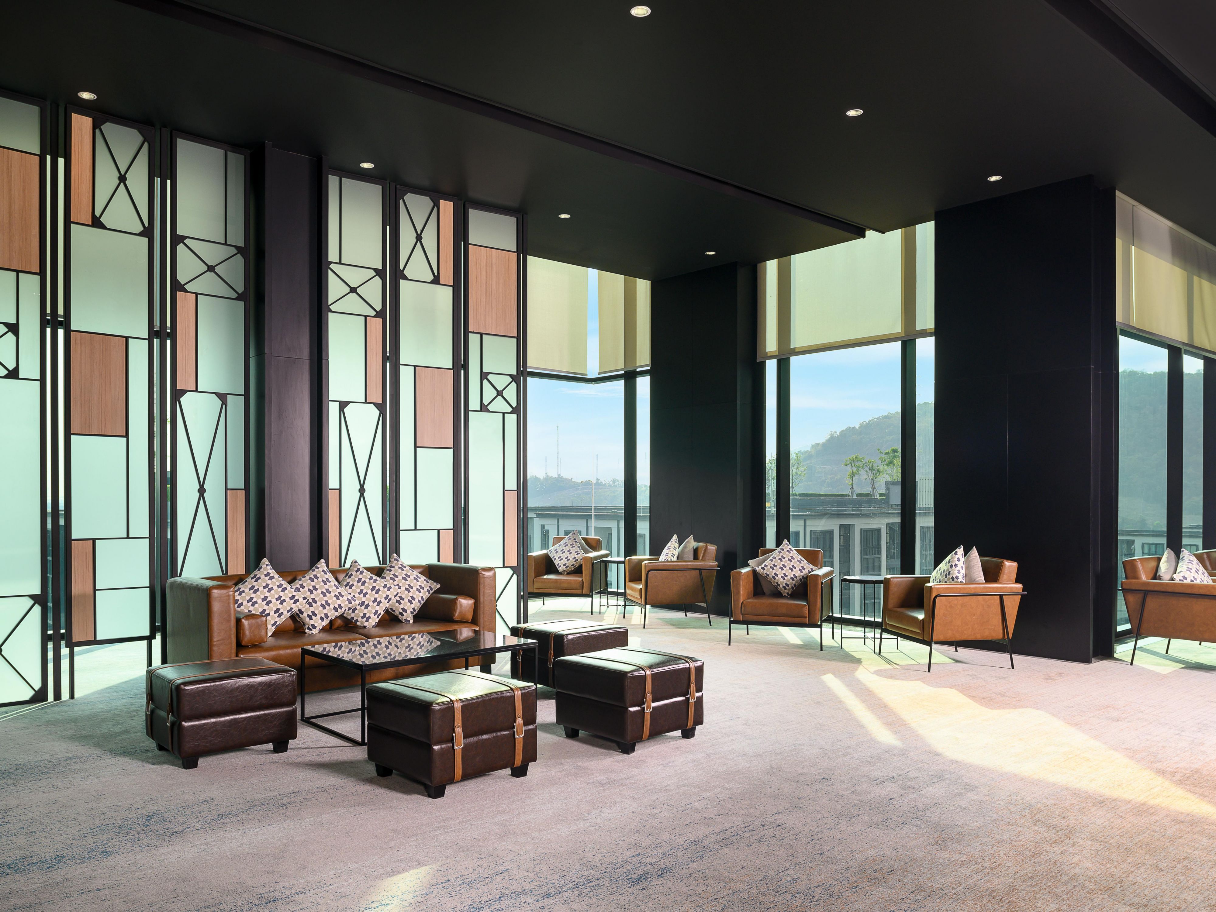 Your versatile venue for all occasions providing total 7 modern industrial design
with 7 metre height ceiling and pillarless event spaces which can accommodate
up to 350 people, featured by the latest techonology to ensure seamless and
success of your events.