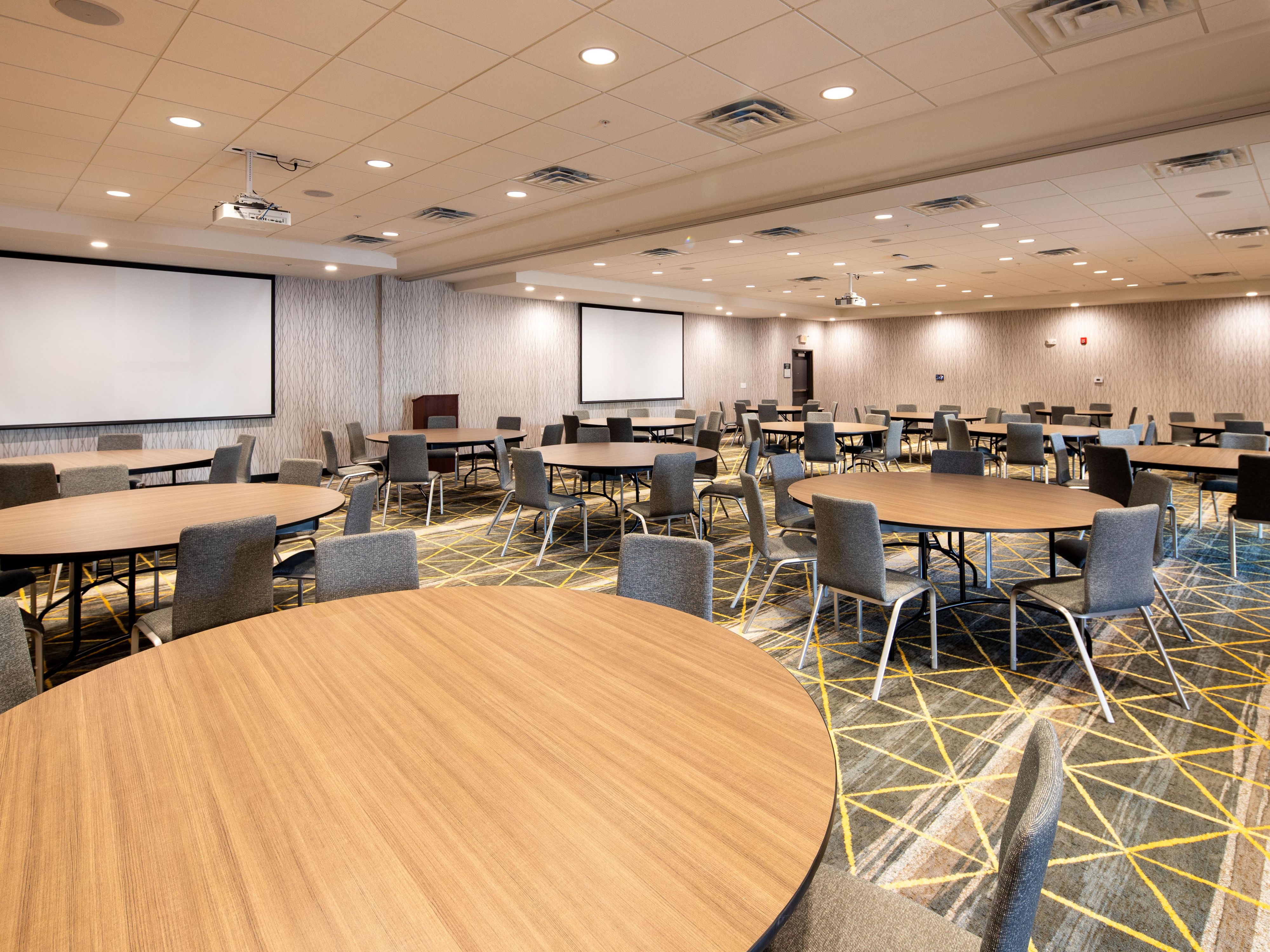 With over 5,000 sq. ft. of flexible meeting space, our hotel is ideal for both corporate and social events. From a grand ballroom to intimate meeting rooms, we offer venues to suit every occasion. To inquire about hosting your next event, please contact our professional Sales team at: sierra.garfield@amerilodgegroup.com.