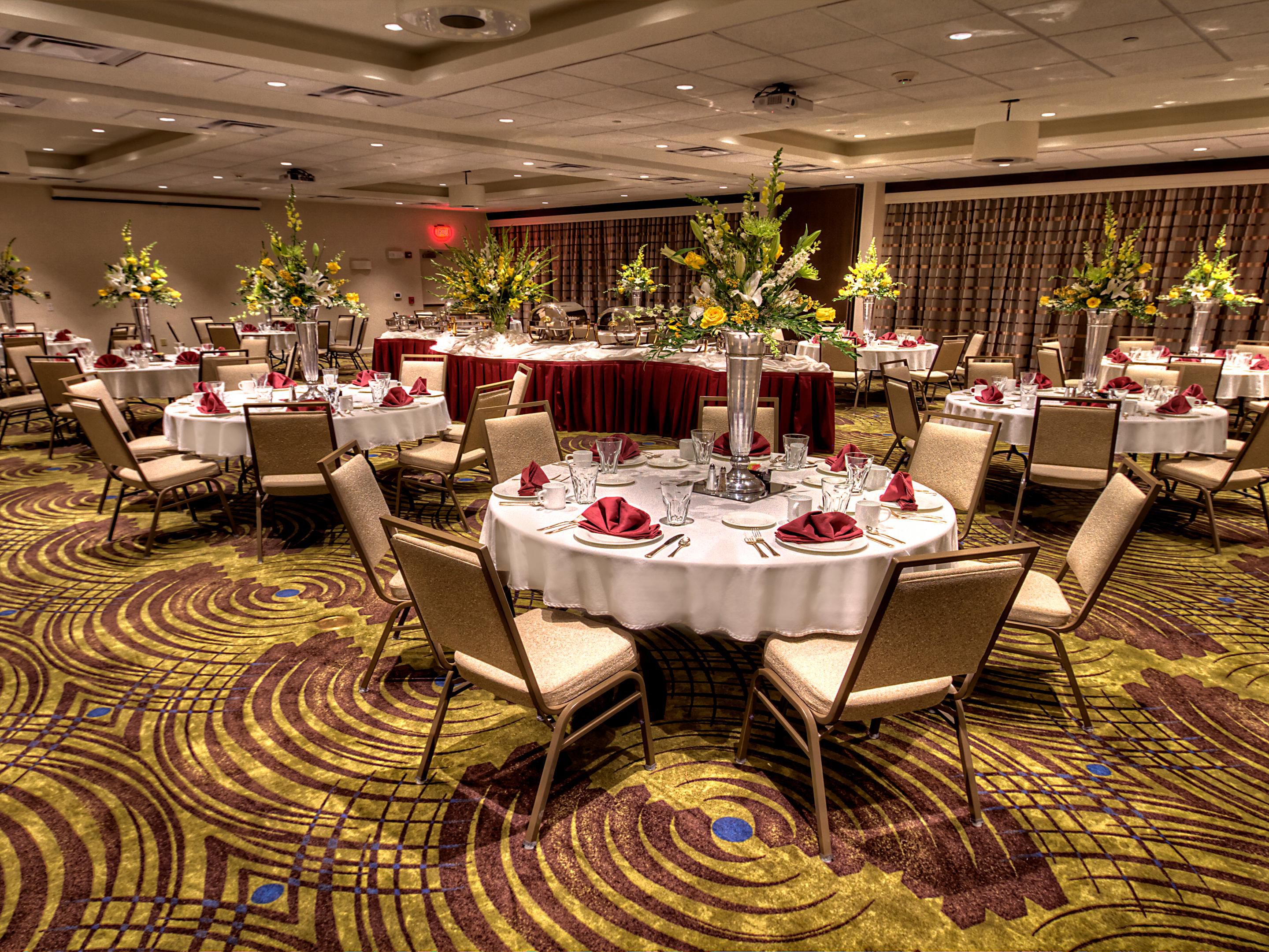 Perfect for small meetings, reunions, or team gatherings for use up to 2,150 Sq Ft. Call us today for your personal group rate!