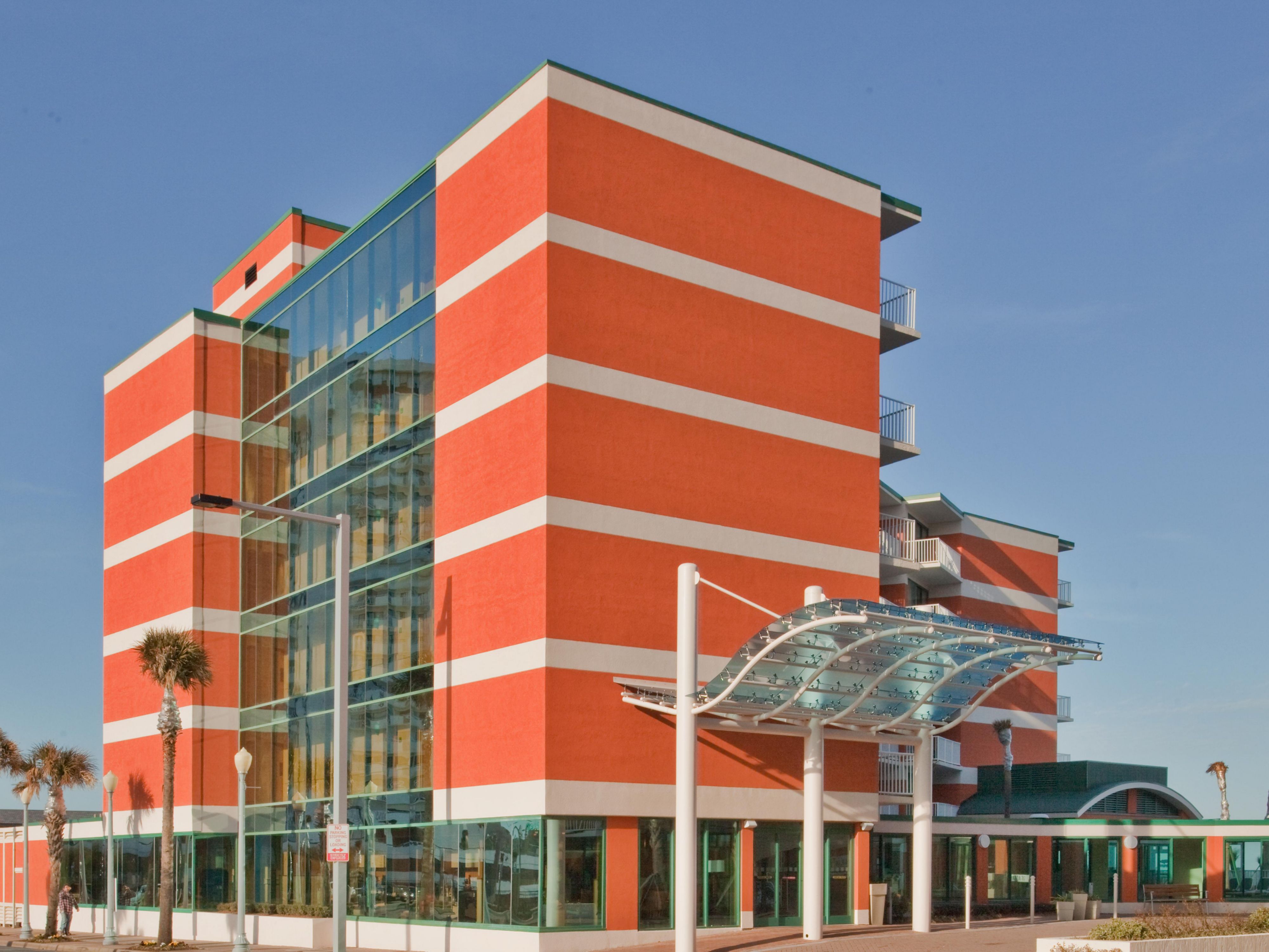 Nestled along the scenic Virginia Beach boardwalk, our hotel offers prime oceanfront views. Take in all the area has to offer—from bustling boardwalk shops and restaurants to refreshing beach breezes and serene sunrises over the Atlantic. Our oceanfront location is the perfect base for your beach getaway!