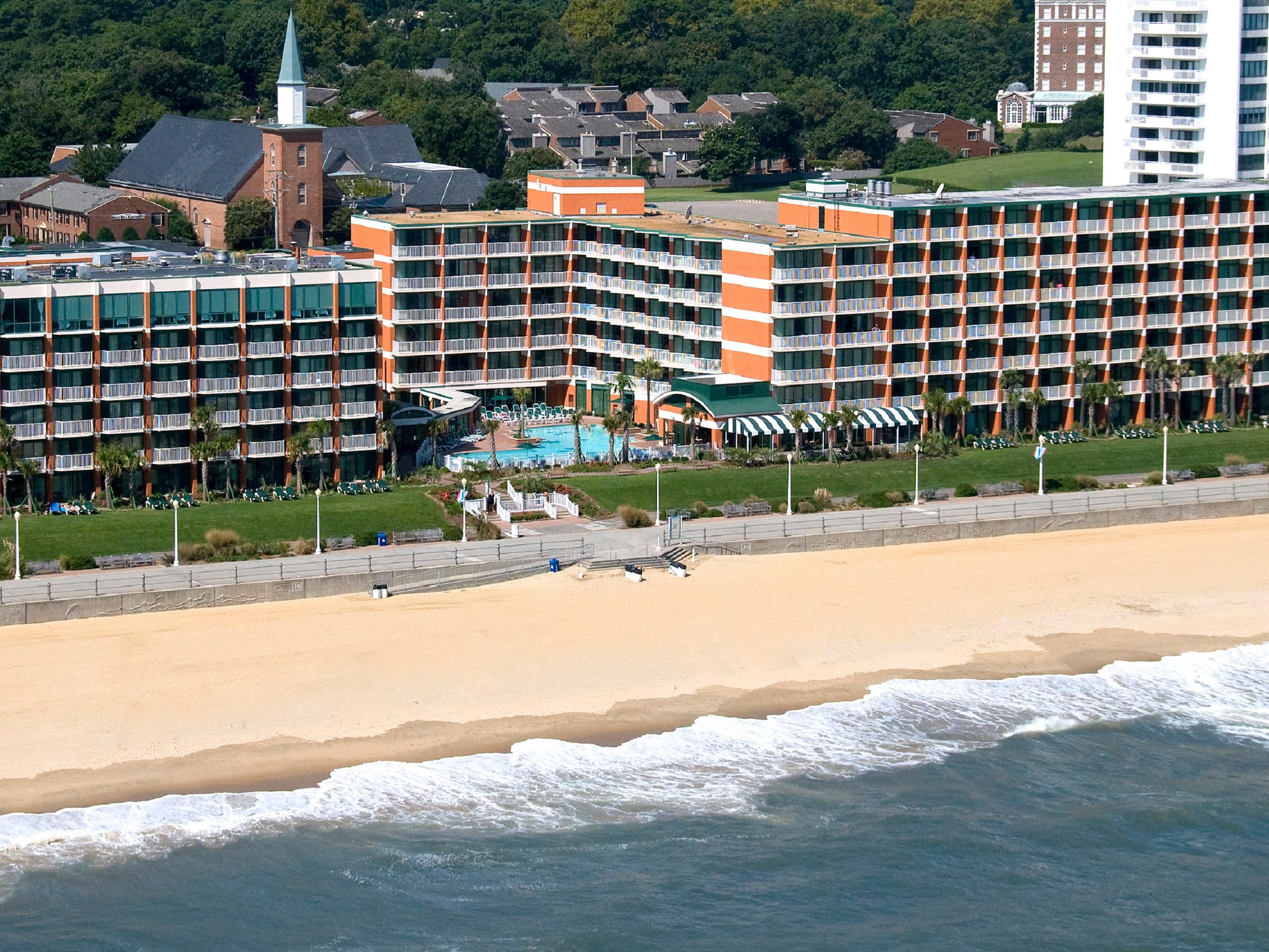 Welcome to Holiday Inn & Suites Virginia Beach - North Beach!