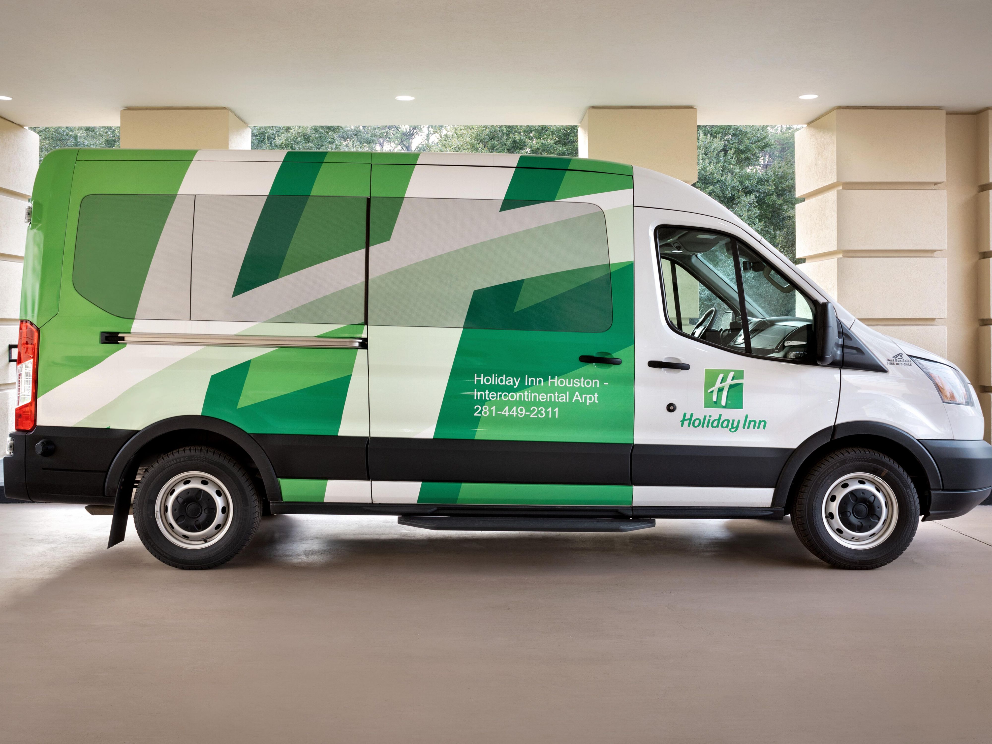 Conveniently located near George Bush Intercontinental Airport. Hotel offers complimentary shuttle services on 30 minute intervals.