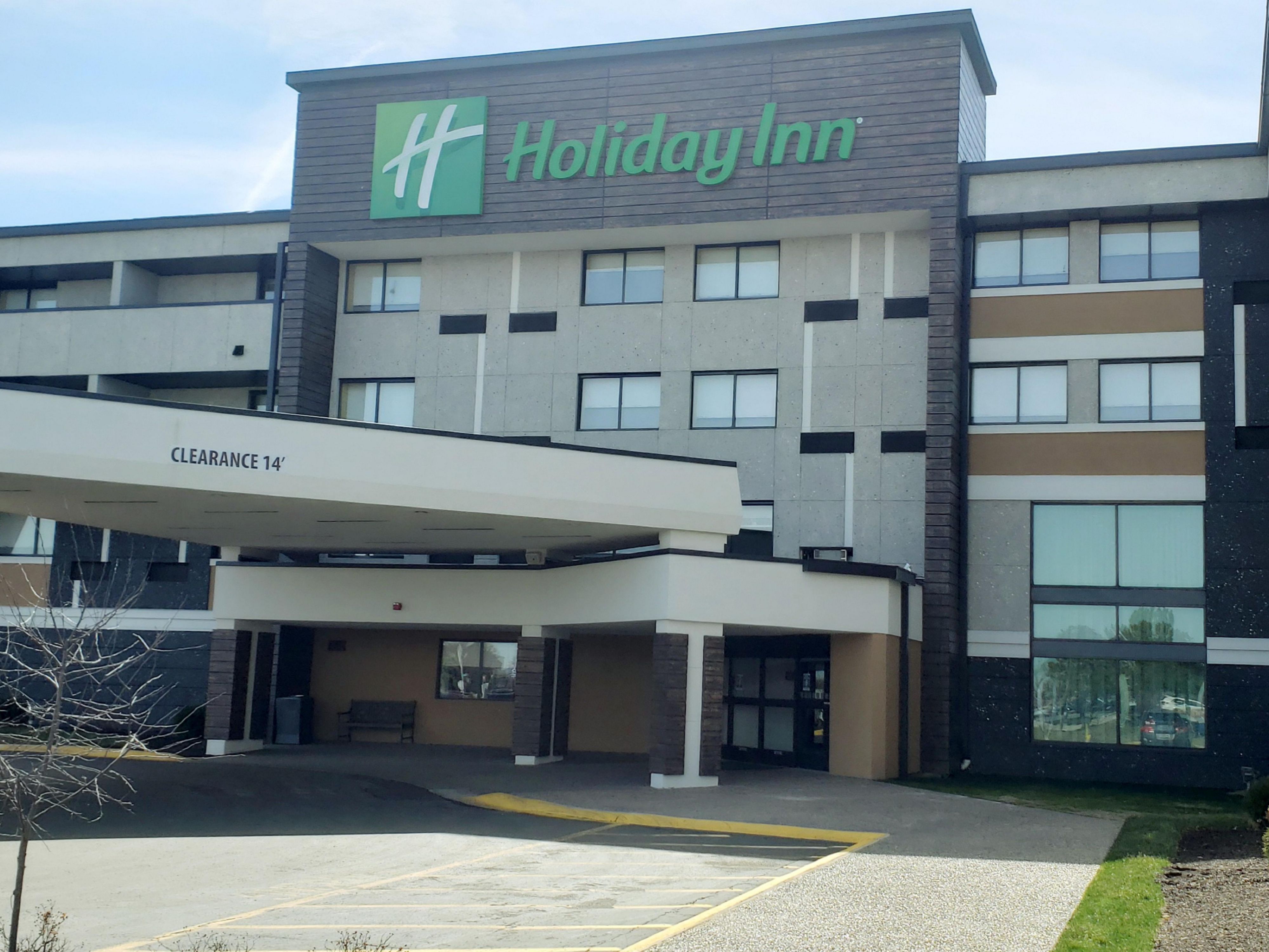 Welcome to the Holiday Inn Indianapolis Airport Area - North