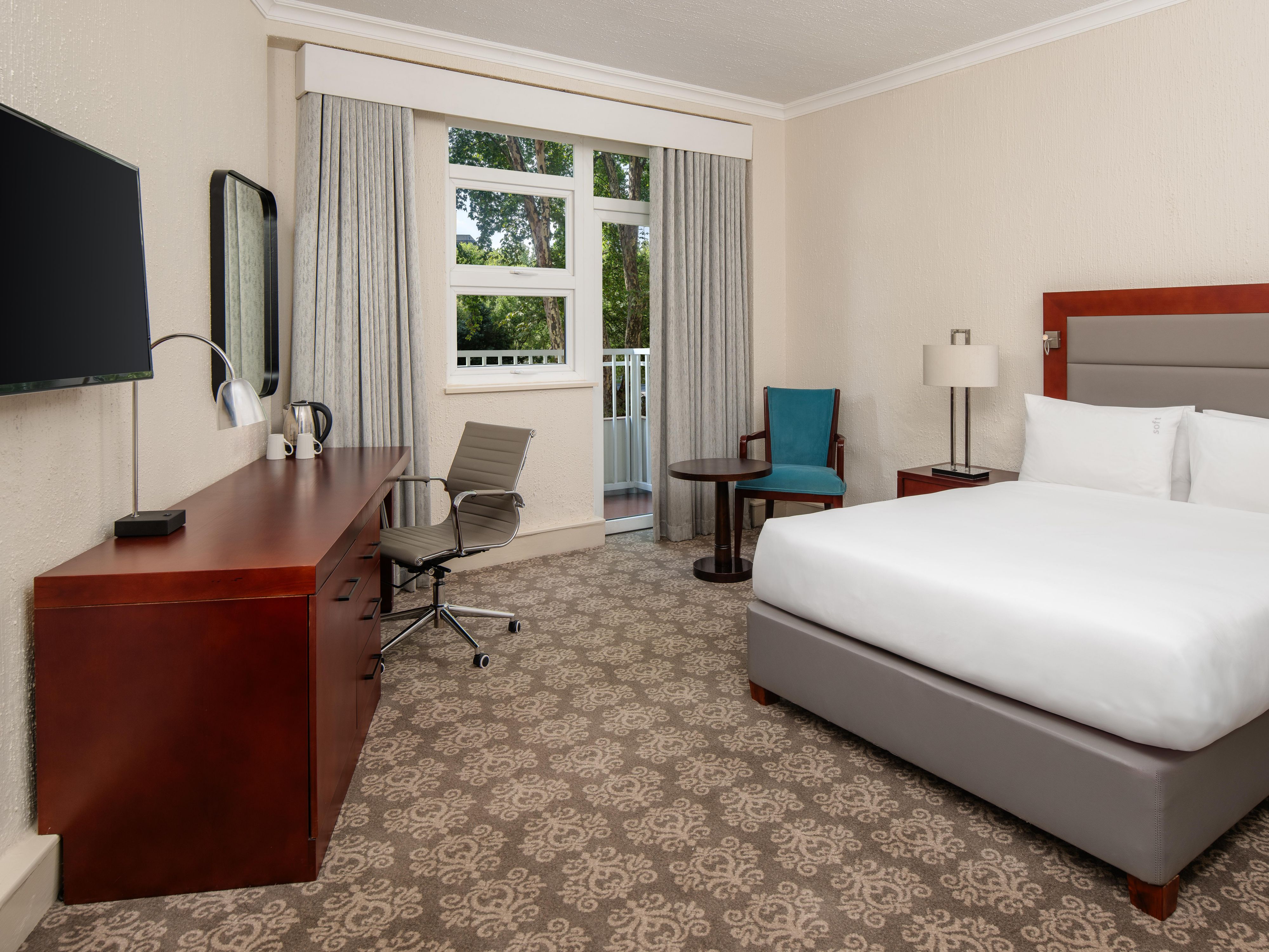 Enjoy a comfortable stay at Holiday Inn Sunnyside Park with our Golden Years Getaway offer for guests aged 60 and above. Our exclusive discounted rates provide an affordable and inclusive retreat. This offer is limited to two guests per pensioner. Proof of identification is required at check-in.