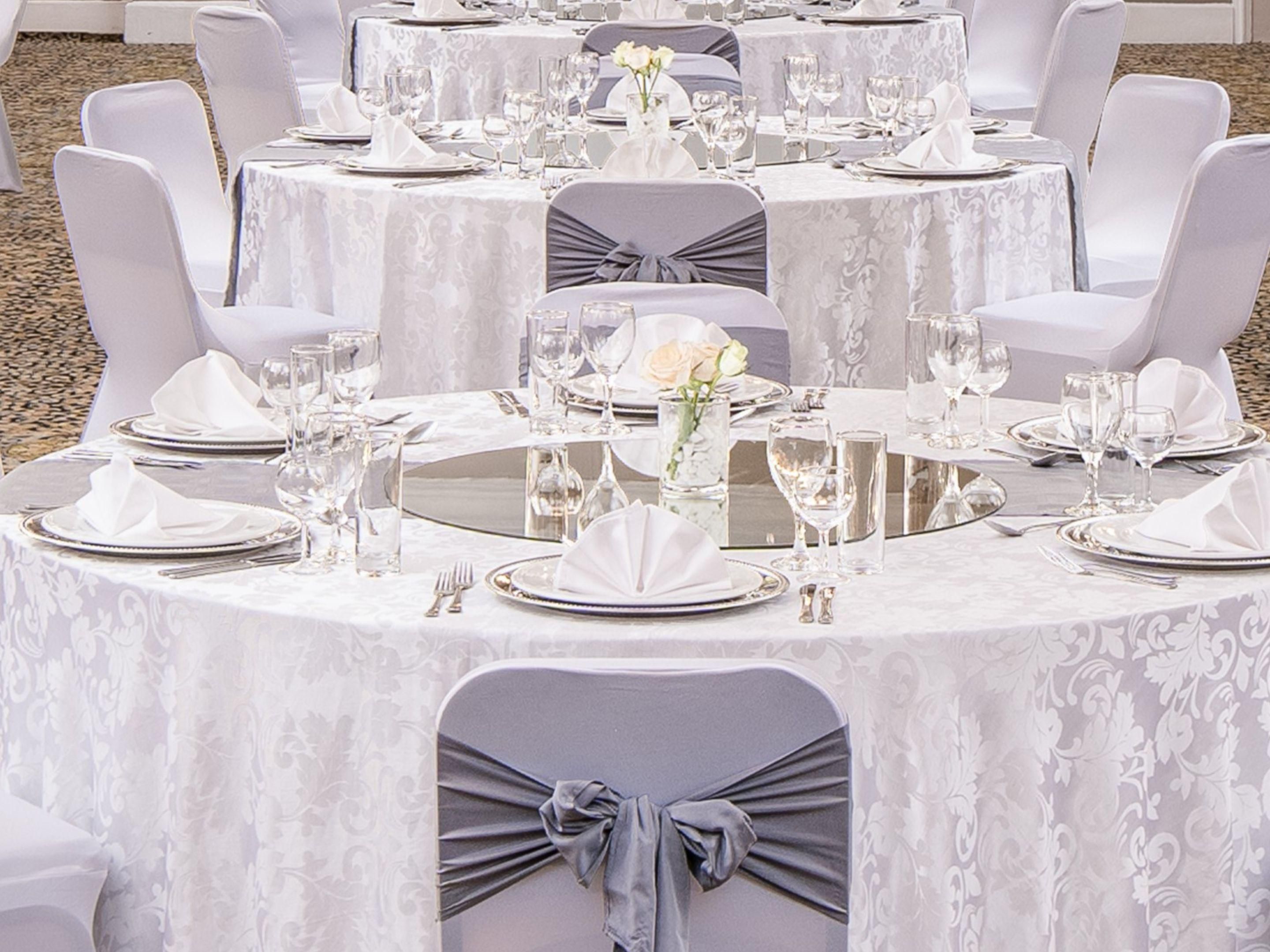 Book your dream wedding in our elegant wedding hall at Holiday Inn Johannesburg Sunnyside Park. At our venue, our professional team ensures your special day is unforgettable with stunningly customised decor, personalised wedding services, and exquisite catering. Celebrate in style in one of the finest wedding venues in Johannesburg, South Africa.