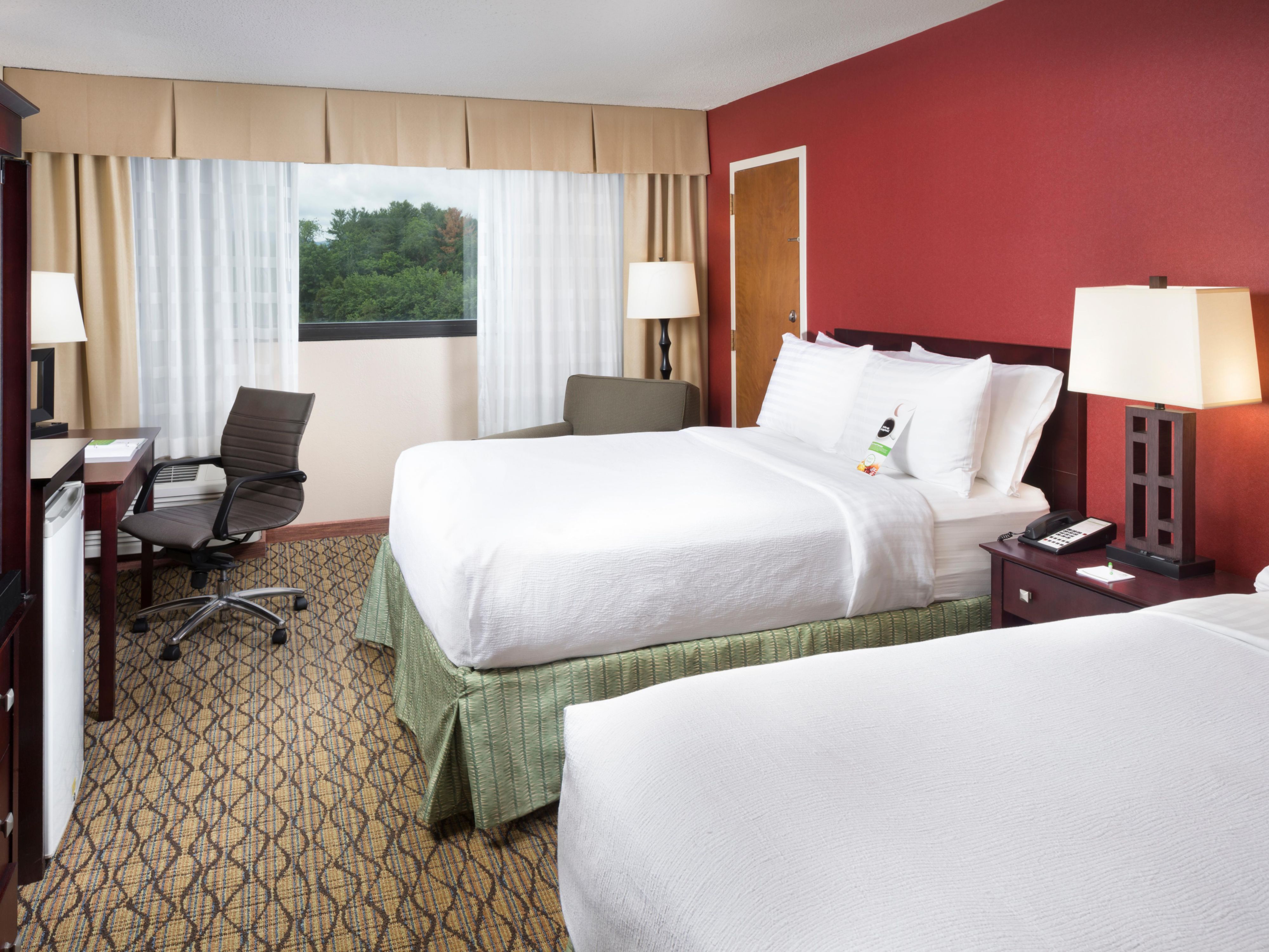 2 Queen room ideal for families.  Connecting rooms available