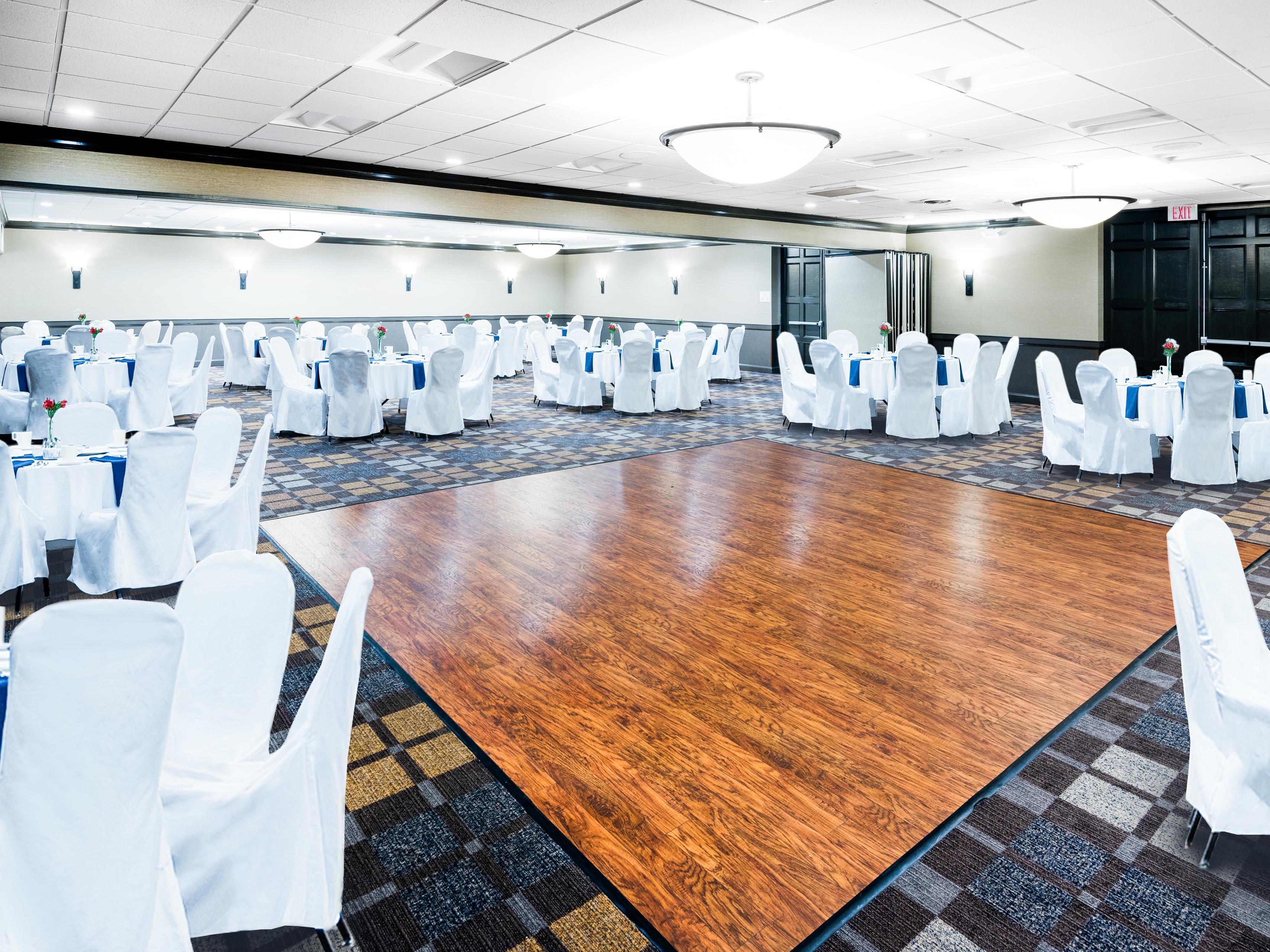 We have four independent meeting and banquet areas which can be set up to accommodate events of up to 250. Our venue offers the most diverse event accommodations in the area facilitating weddings, school graduations, reunions, corporate/governmental meetings, training seminars, and all types of holiday events including catering from our restaurant.