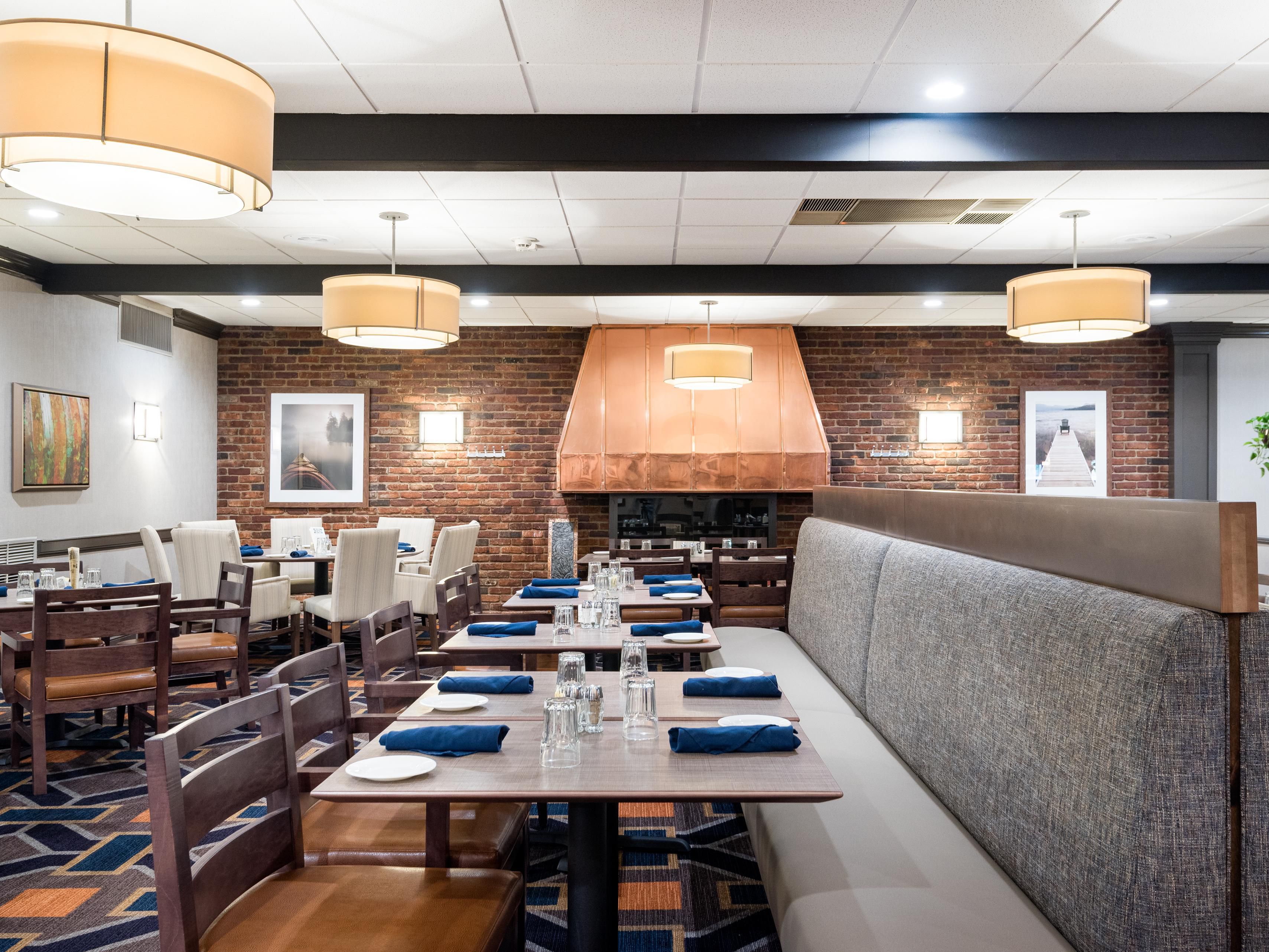 Full-service restaurant on site that offers diverse options - Breakfast, Lunch, Dinner & Lite Fare. Fireside dining during the winter and patio seating during the summer in our spacious, luxurious seating area. Room service is available for guests. Restaurant is open to outside guests as well; and is a celebrated local dining venue.