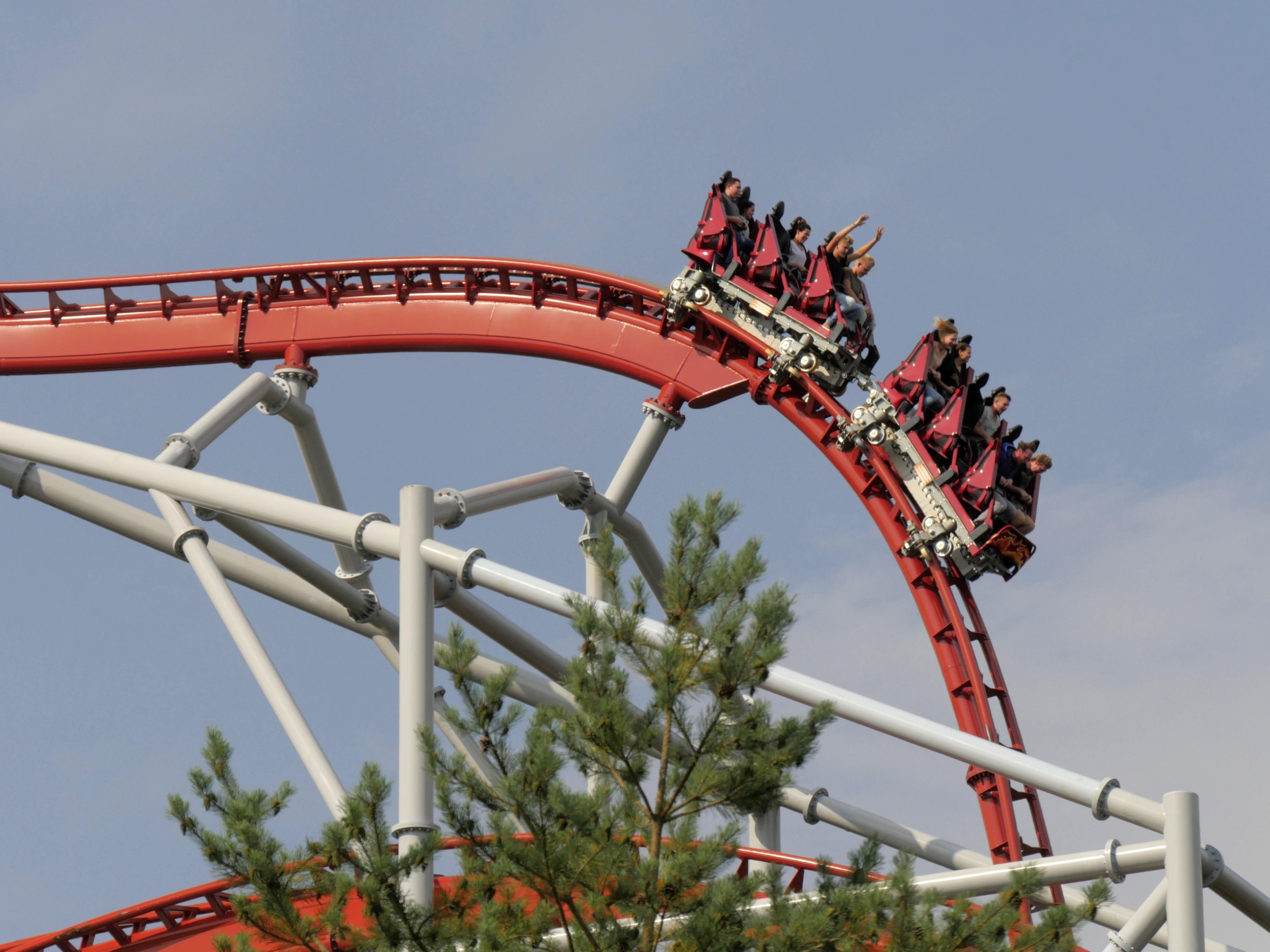 Our hotel is a short 1.8 miles to Worlds and Oceans of Fun!