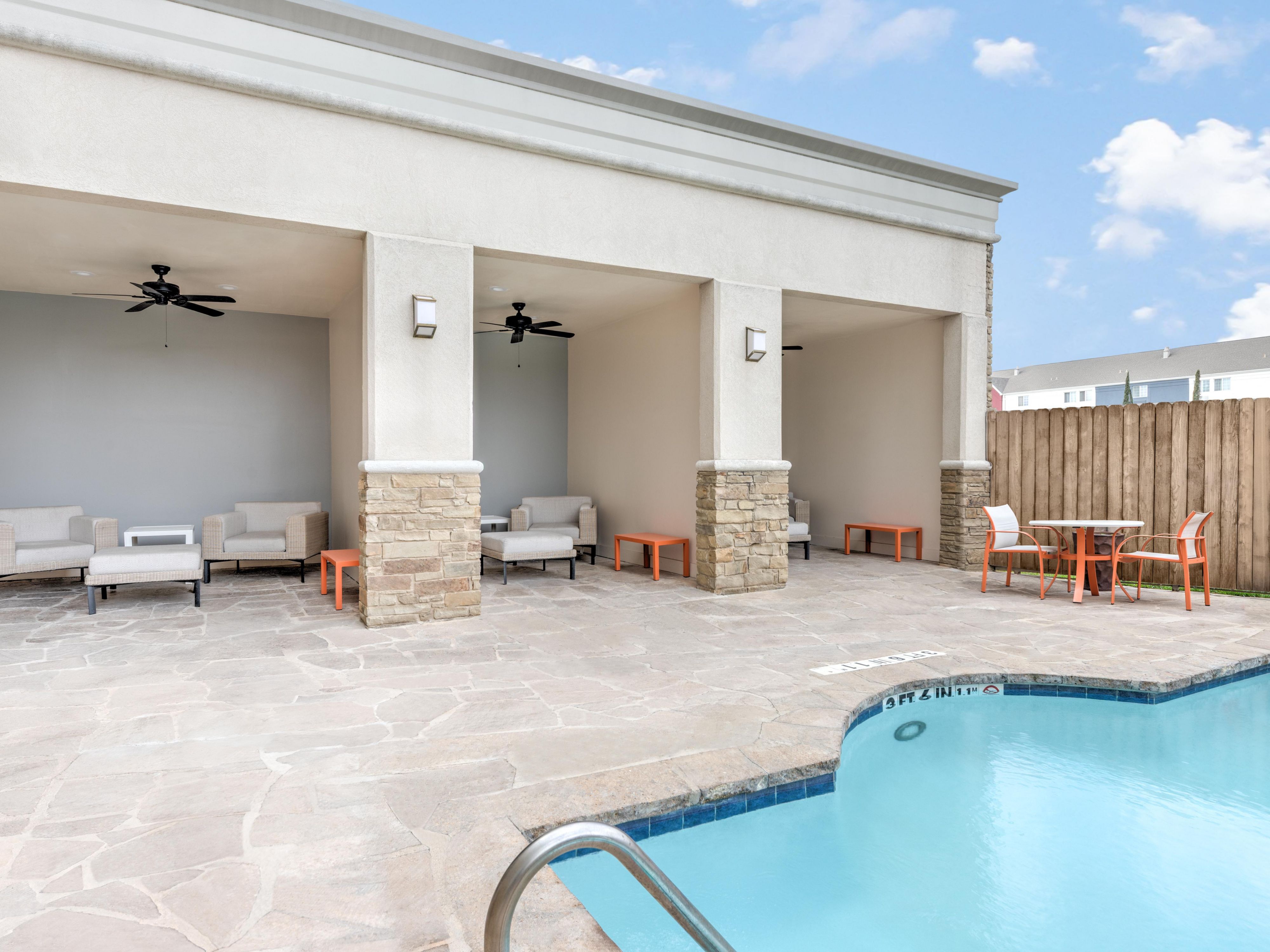 Start your day with energizing laps in our outdoor pool, enjoy a heart-pumping workout in our 24-hour Fitness Center, and end the day with a soothing soak in the hot tub. From cardio to free weights and poolside naps in a cabana, we offer the perfect balance of wellness and relaxation. 