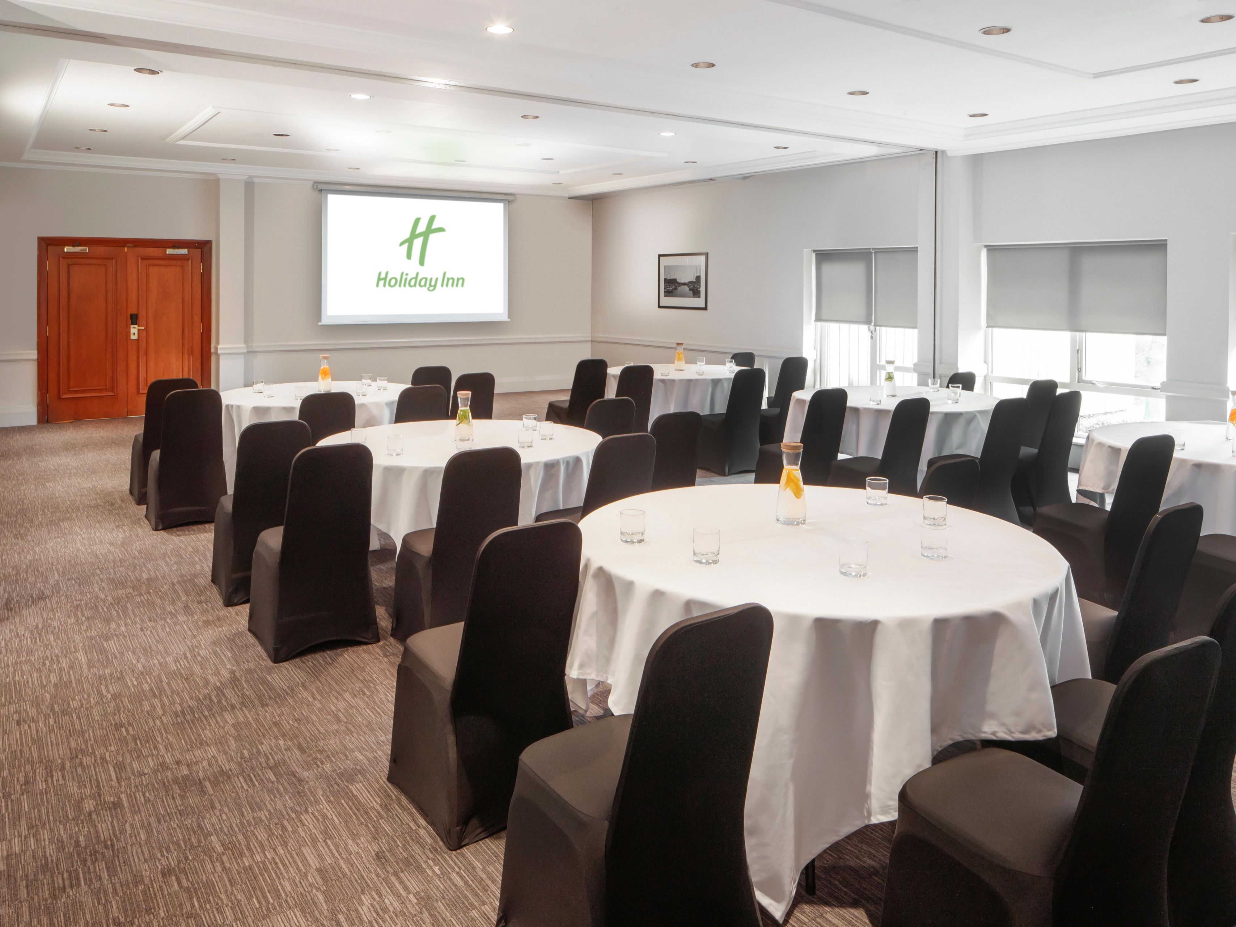 Our hotel offers individual and versatile meeting rooms of different sizes, meaning you can host anything from a small board meeting to a conference with 120 delegates. 