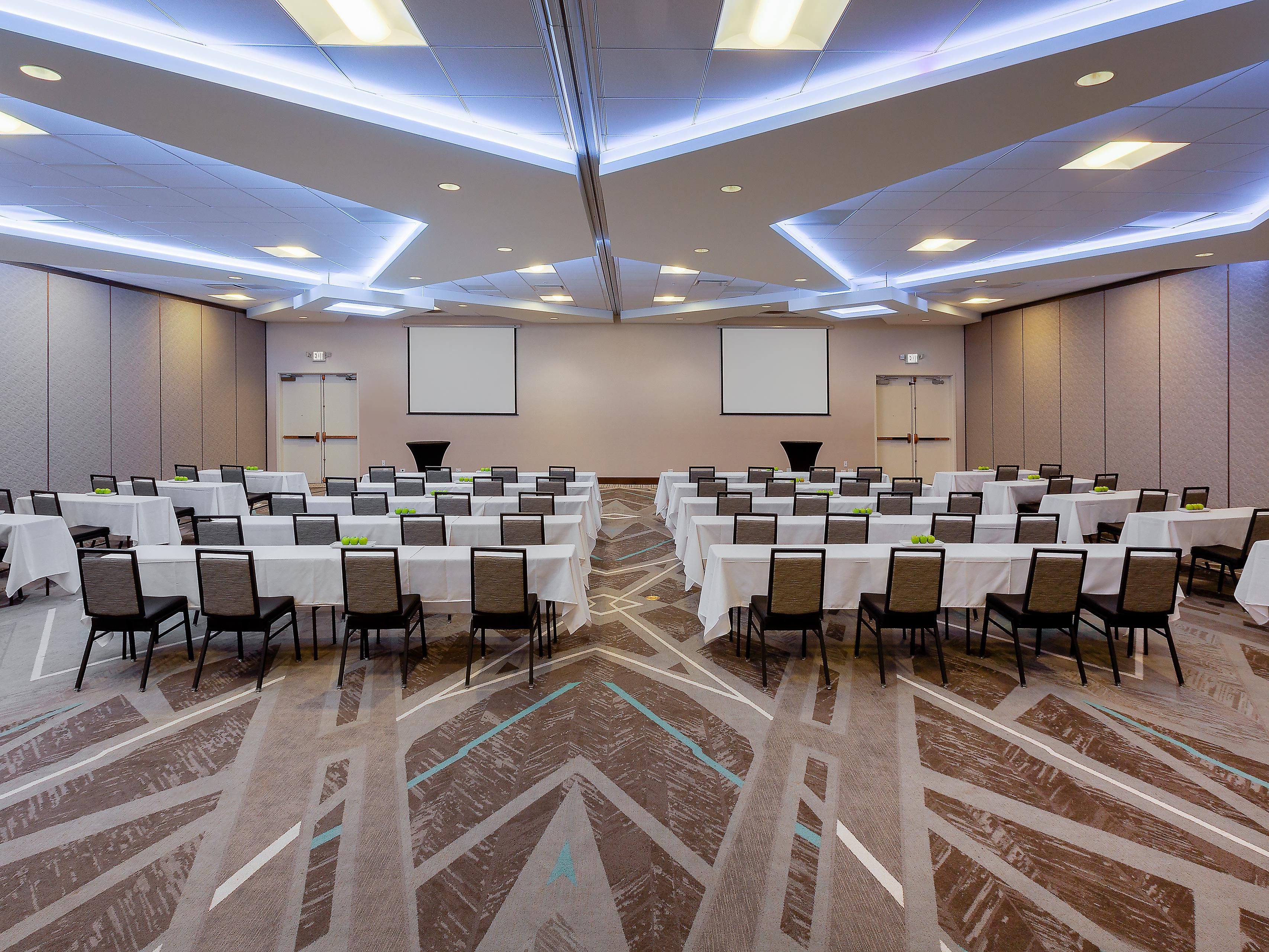 Our La Mirada hotel offers over 13,000 sq. ft. of flexible meeting space to fit your needs. With 9 breakout rooms, 2 executive boardrooms, and 2 spacious ballrooms, you’ll be well-equipped for meetings, conferences, and special events. Contact Angela Hui at 714-690-2122 or sales@hilamirada.com to plan your seamless and memorable event.
