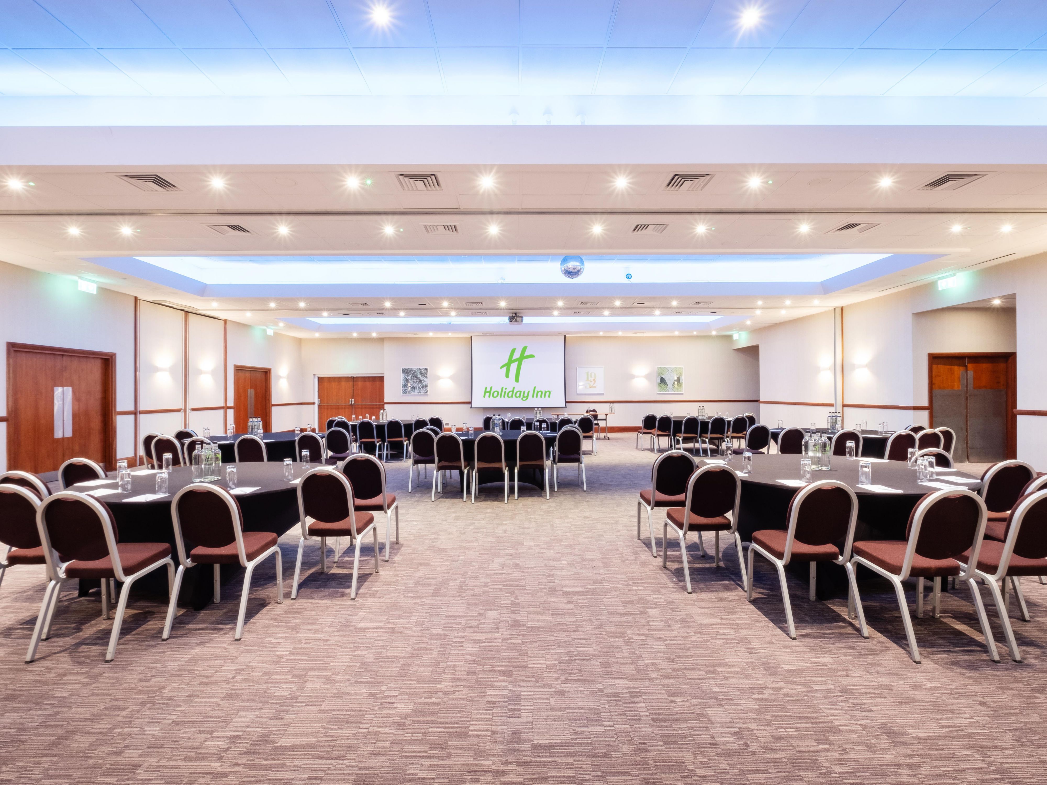 Choose from the hotel’s eight extensive meeting spaces, ranging from boardrooms to a flexible event suite, to host functions for up to 300 people. AV equipment and free standard Wi-Fi help presentations run smoothly. Delicious menus can be created to really wow your delegates and guests.