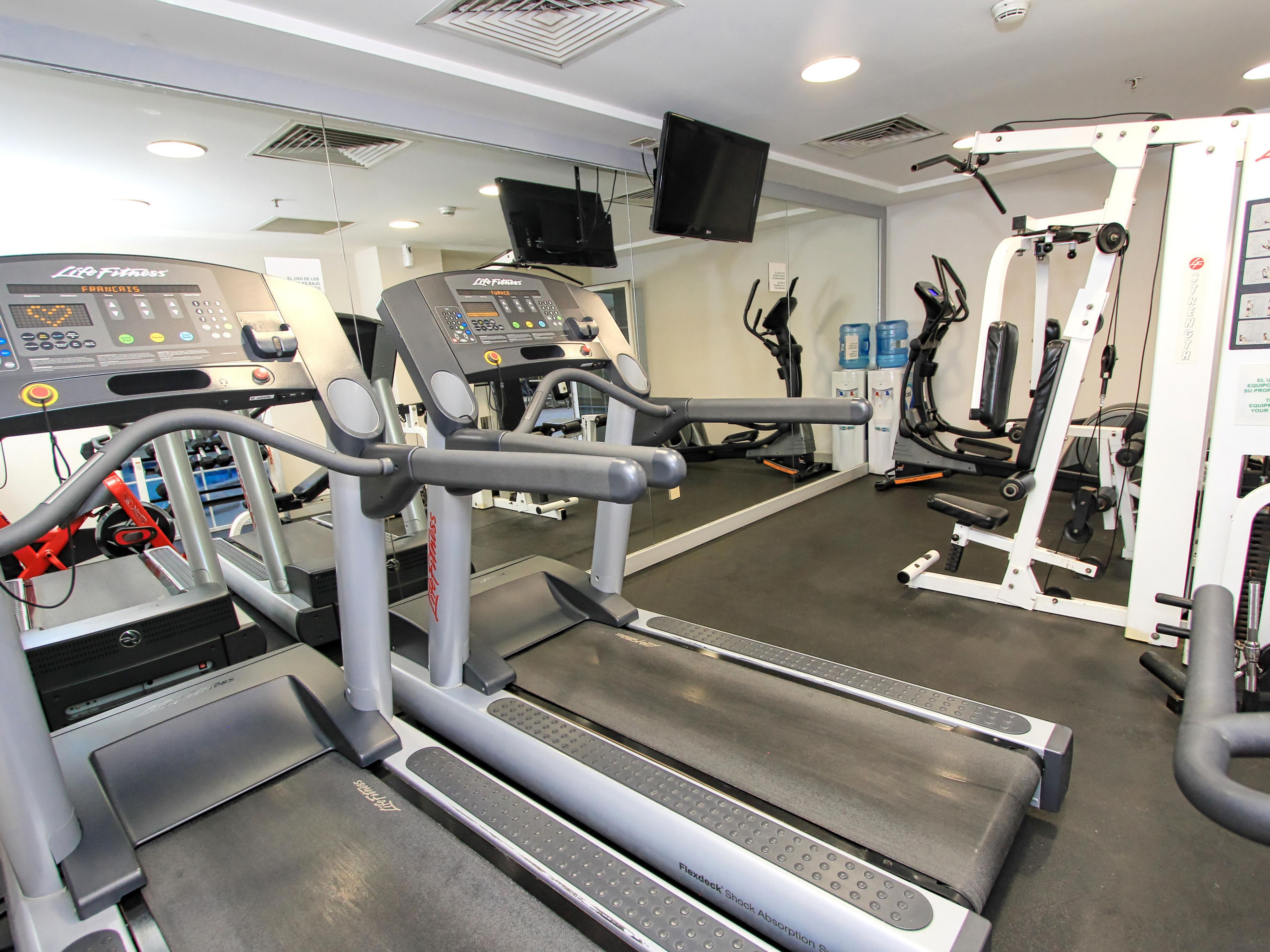 After your activities, continue with your routine in the hotel's Gym at your disposal.