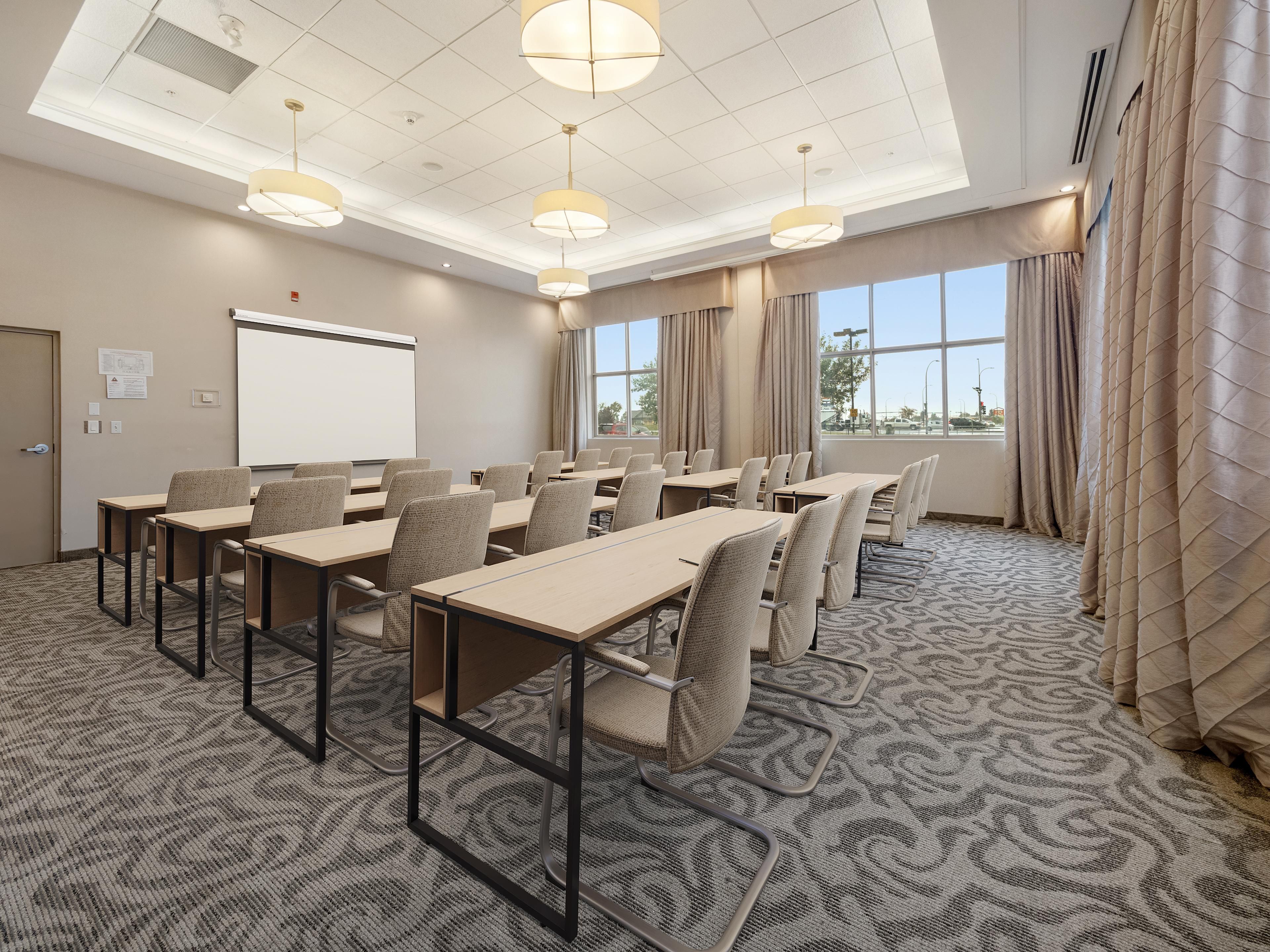 Host your next meeting or event with confidence at Holiday Inn Lethbridge. Our flexible meeting rooms, on-site catering, and professional event support make planning effortless. Perfect for business meetings, training sessions, or social gatherings in Lethbridge, Alberta’s most convenient conference hotel.