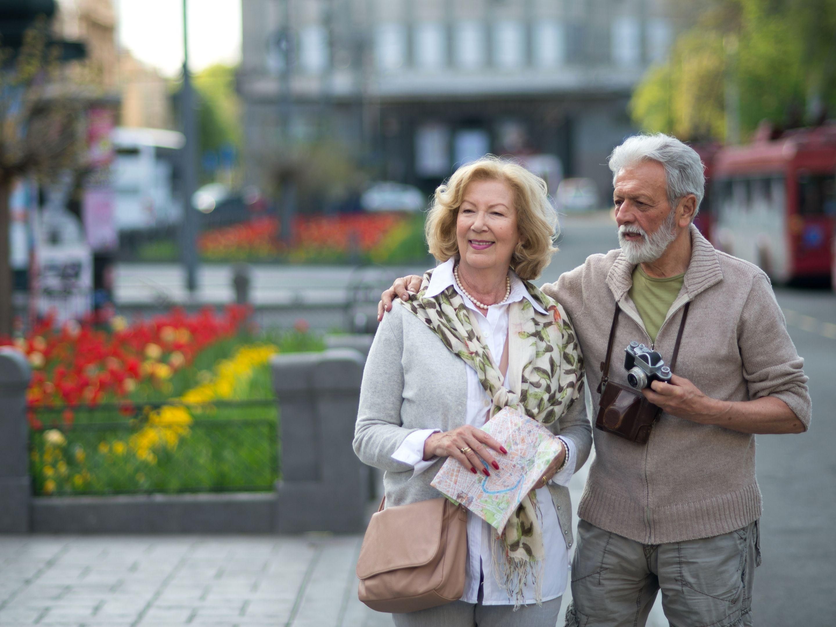 Lethbridge offers diverse tourist activities for all interests. Visit the stunning Nikka Yuko Japanese Garden for a serene experience, explore the fascinating exhibits at the Galt Museum, or enjoy a scenic walk across the iconic High Level Bridge. Outdoor enthusiasts will love hiking in the nearby coulees or visiting Henderson Lake Park.