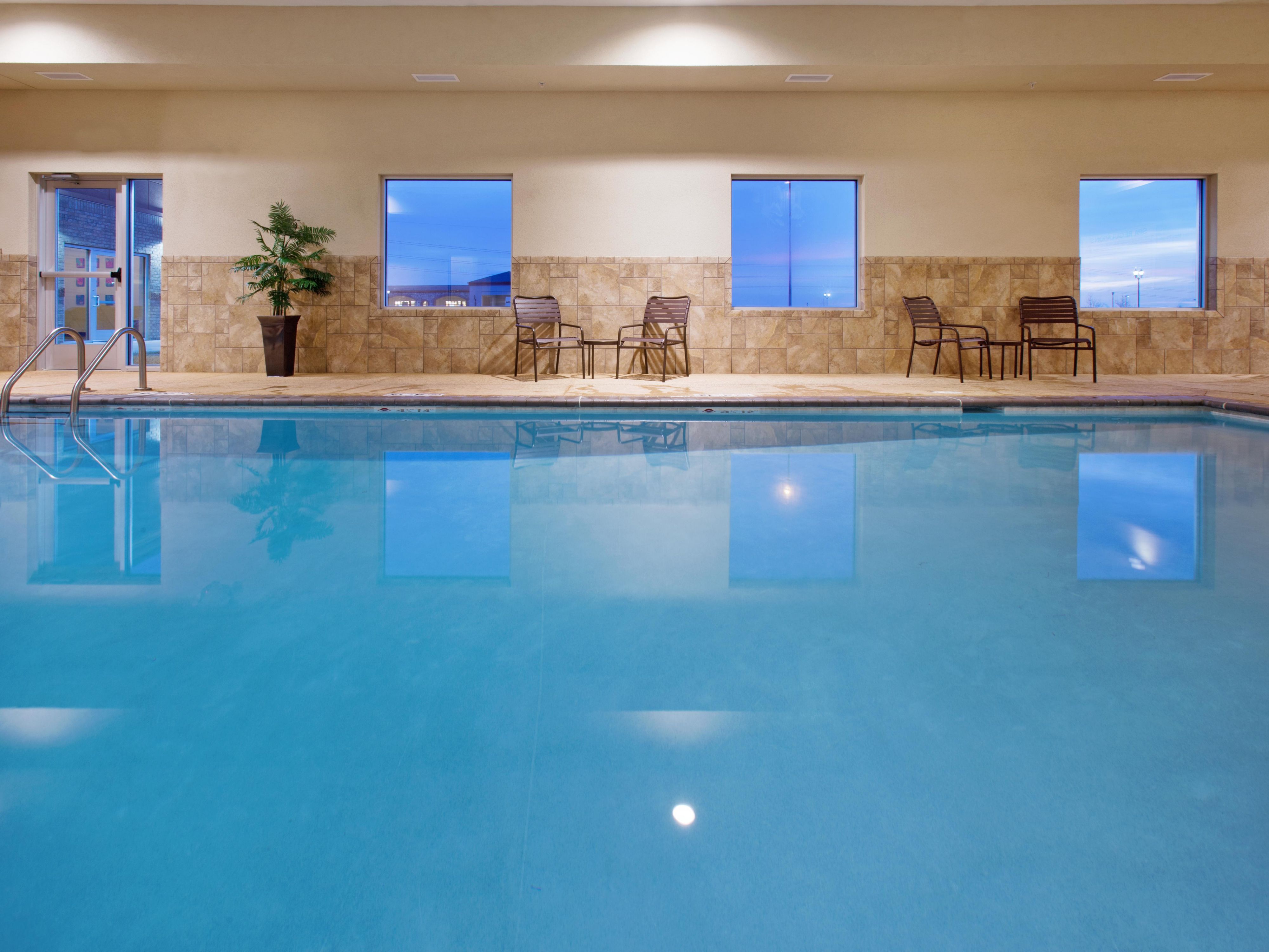 Start your day with a refreshing swim or unwind in our indoor pool, open daily from 8:00 AM – 10:00 PM. Designed for physical rejuvenation and mental relaxation, our facilities offer a calming escape to recharge and refresh during your stay. Enjoy the perfect retreat for both an energizing activity and soothing relaxation.