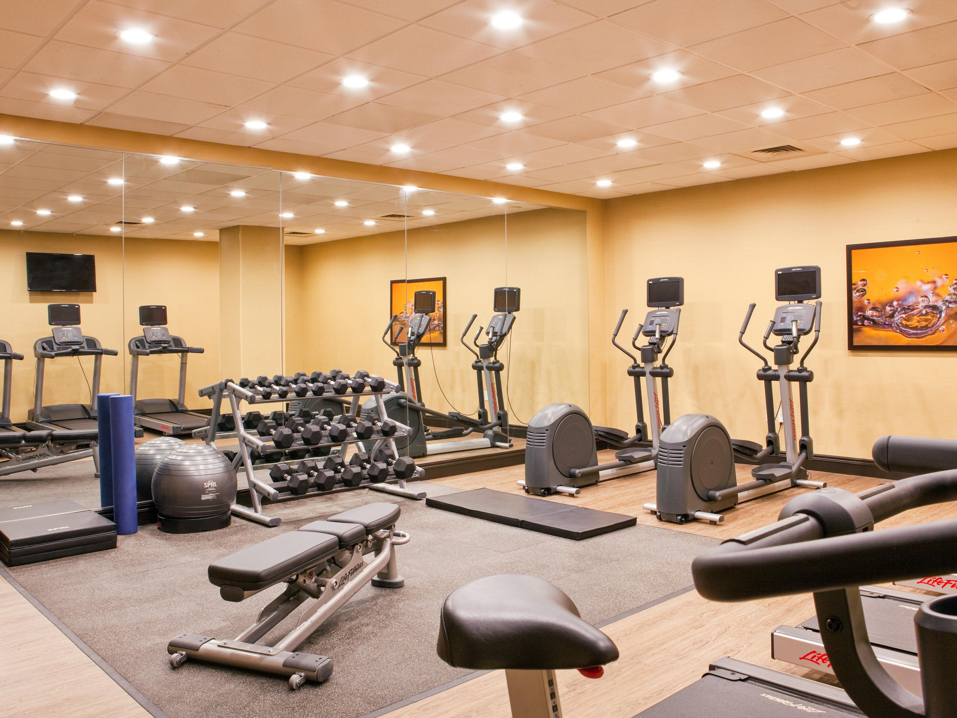 When you’re here, we say live a little! Take full advantage of our pet-friendly hotel in Little Rock, AR, located conveniently near the Bill and Hillary Clinton National Airport. From shuttle services for executive groups to an outdoor pool and a fully equipped on-site fitness center, there’s so much to do when you book a room and stay with us!