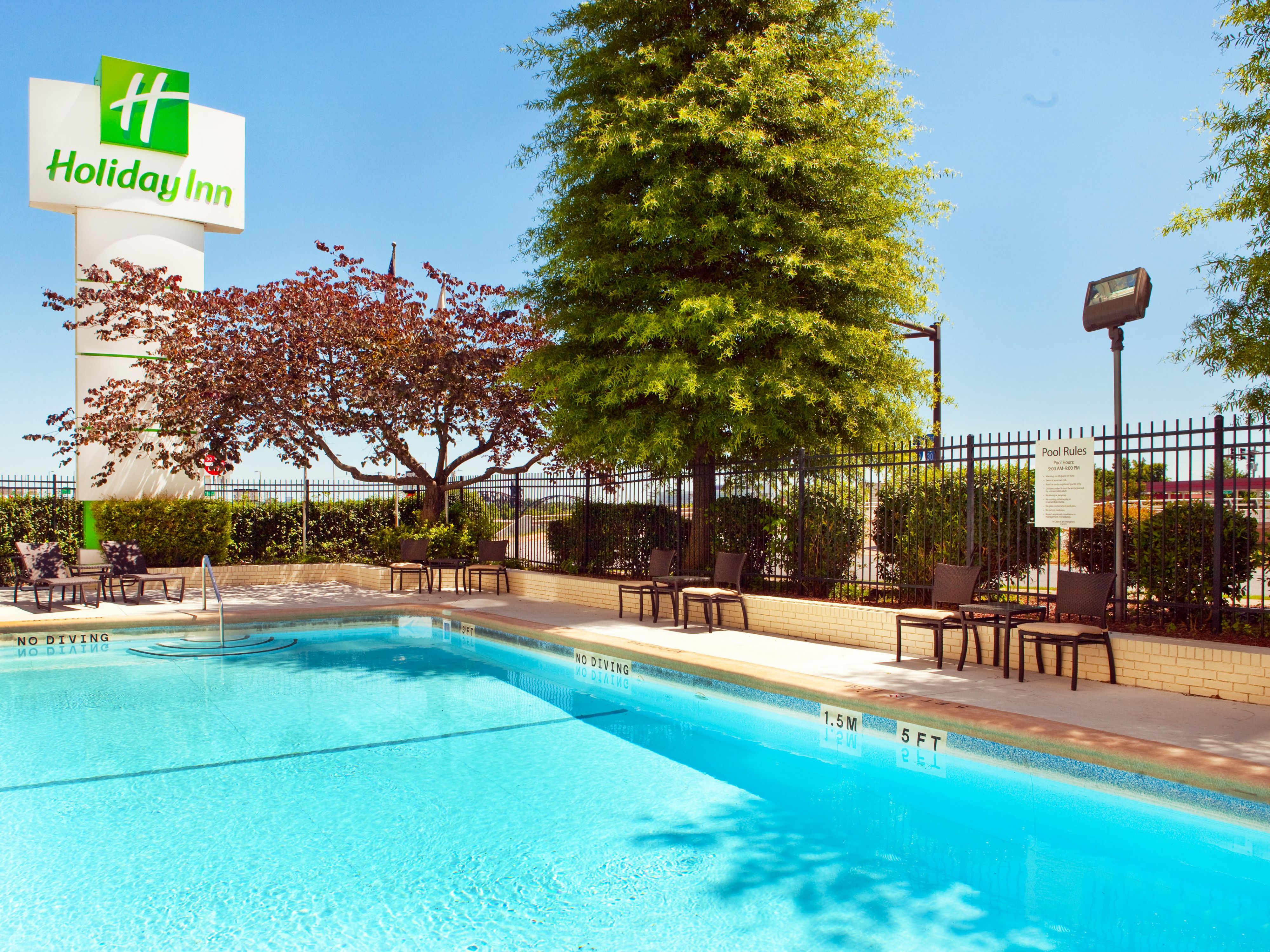 Our outdoor pool is the perfect place to cool off after a long day with the family or attending a conference, with its spacious offerings and relaxing poolside lounge chairs for rent. Available for guests from morning to night, this onsite amenity is guaranteed to ensure your visit to Arkansas goes swimmingly. Pool closed Labor Day to Memorial Day.