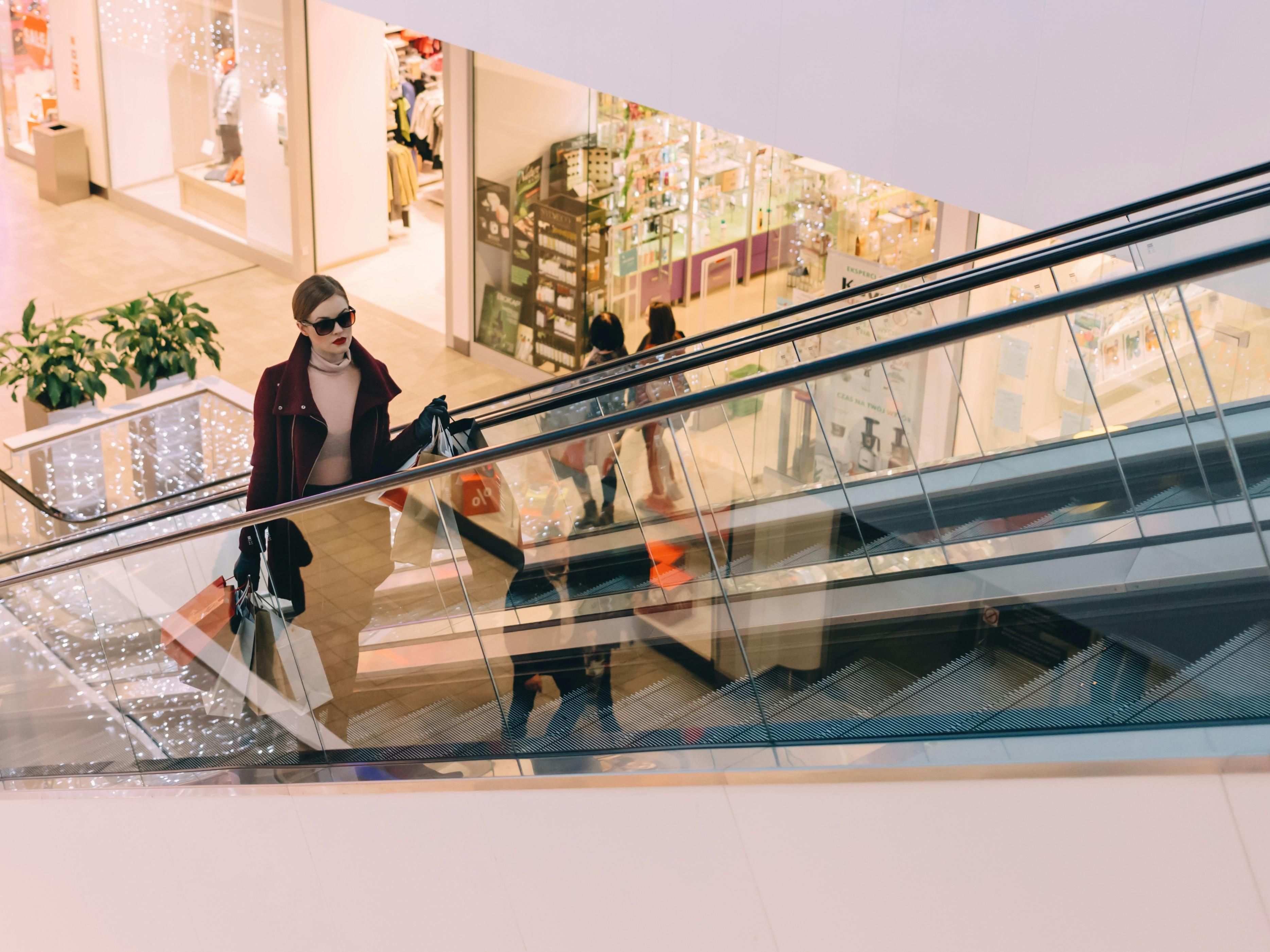 Visiting Shoppes at River Crossing?  Stay with us; our hotel is only 3 miles away.