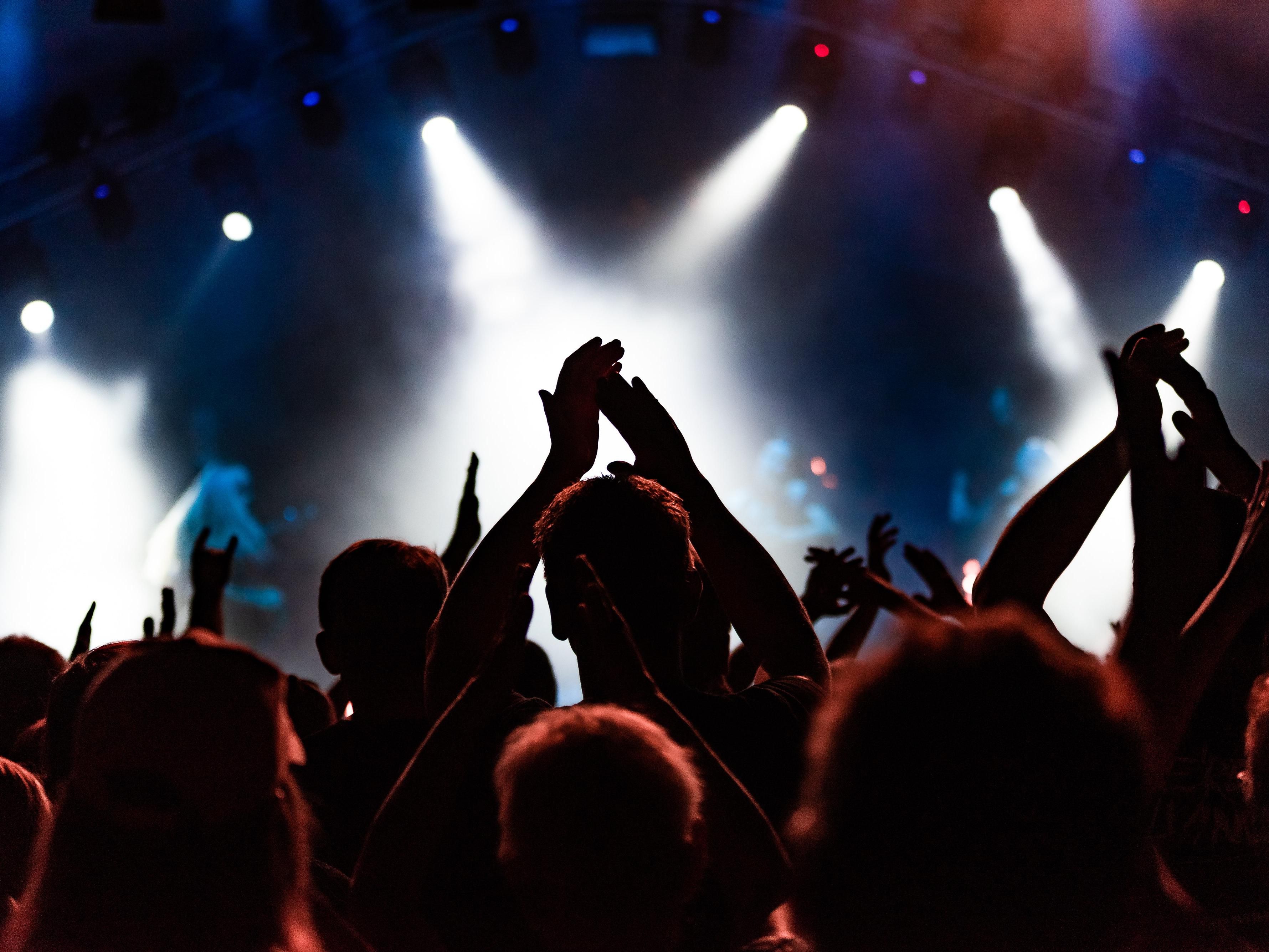 Did you know that the AO Arena is only 2 stops away on Manchester's Metrolink? You can catch a direct tram between Central Park stop, an 8-minute walk from the hotel, and Victoria stop in only 12 minutes! Truly easily accessible when you're on the way to experience your favourite artists. For further details, enquire via the 'Learn More' link.