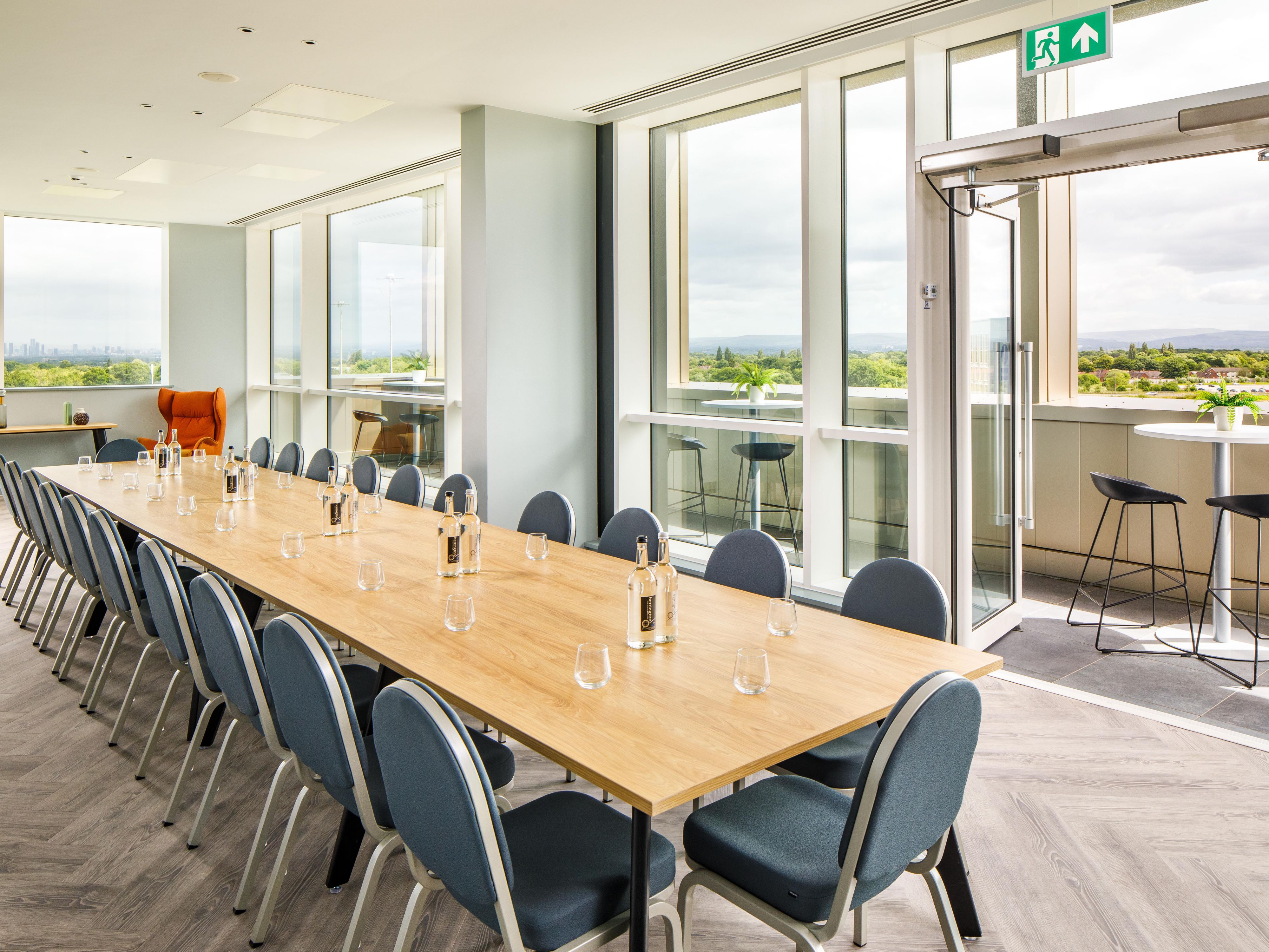 When hosting a Meeting for Good at Holiday Inn Manchester Airport, planners can expect efforts in place to support sustainable gatherings across the meeting experience. Every detail is designed to minimize our environmental impact.