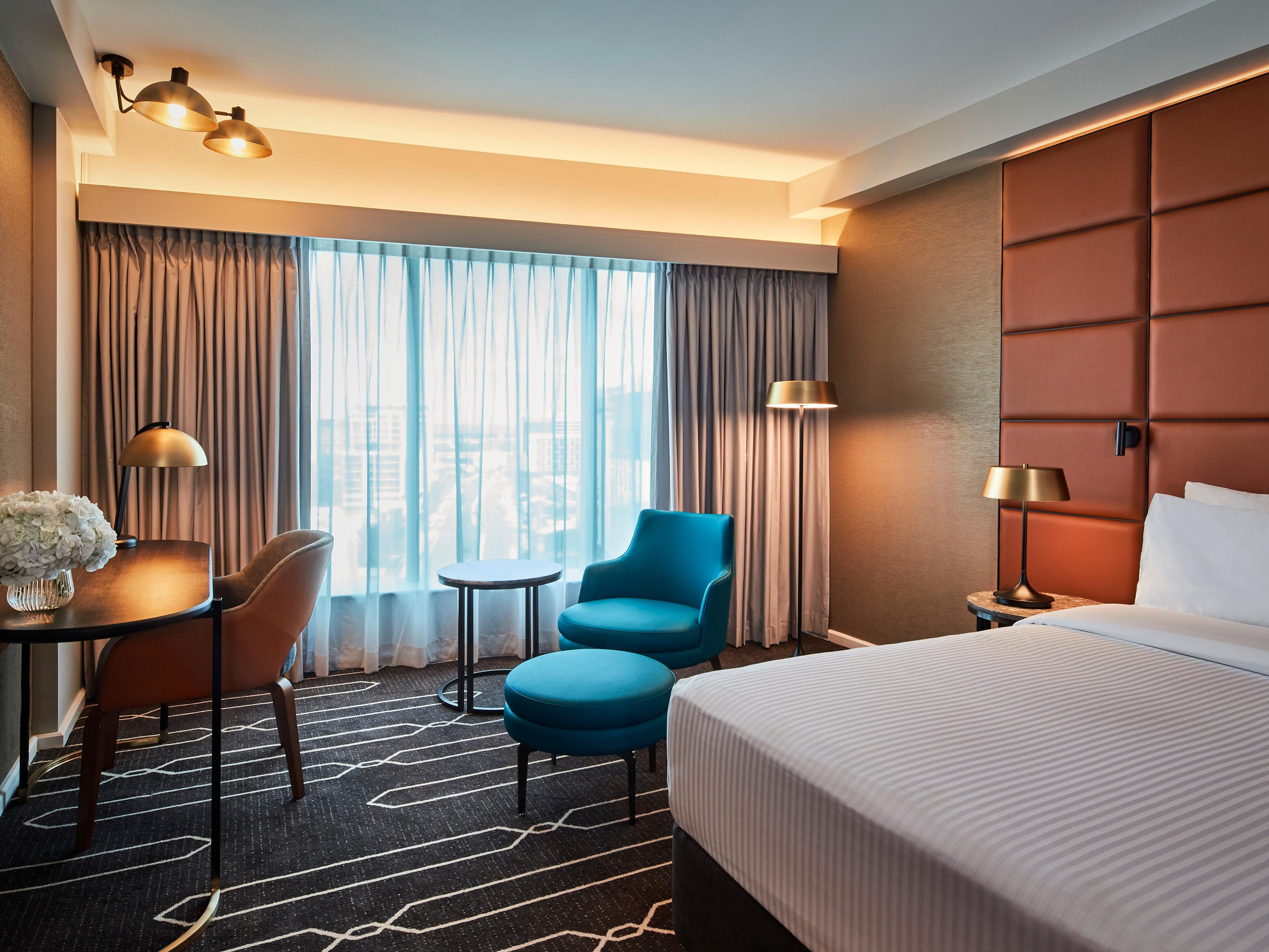 Discover our newly refurbished Superior King and Junior Suites at Crowne Plaza Sydney Airport. Each of the rooms have been thoughtfully designed with the modern traveller in mind. Features include double glazed windows for the perfect sleep in and Antipodes amenities.