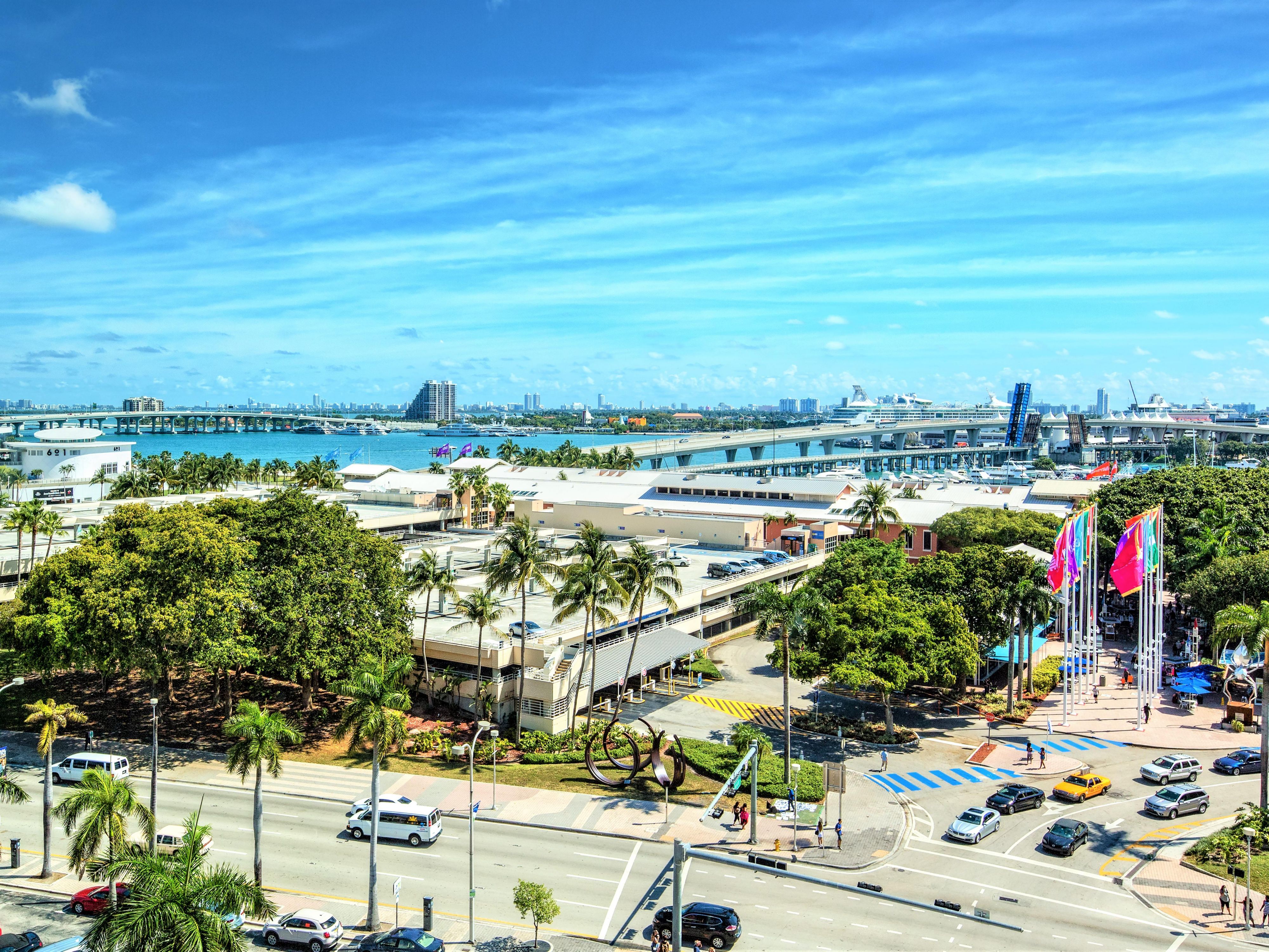 Port of Miami is the largest passenger port in the world, with thousands of cruise ship voyages departing and arriving throughout the year. If you’re about to embark on a cruise, chances are you’re going to be looking for a local hotel to begin or end your journey. Book our Sail Away package and get two free breakfasts and transport to your dock!