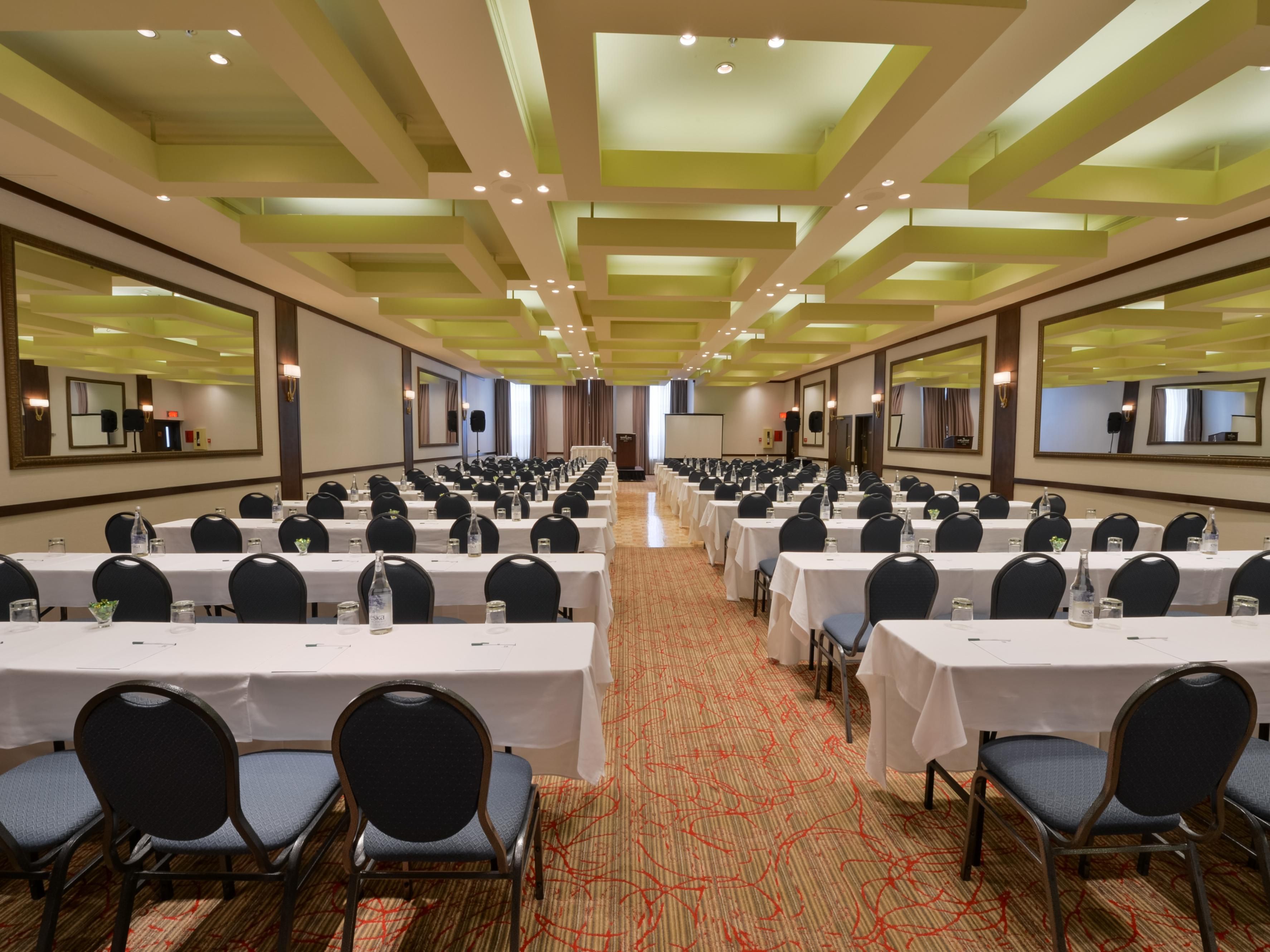 In town for corporate meetings or leisure gatherings? Our professional catering team is eager to welcome you and exceed your expectations. We offer an array of meeting rooms of all sizes of which 10 feature natural lighting.