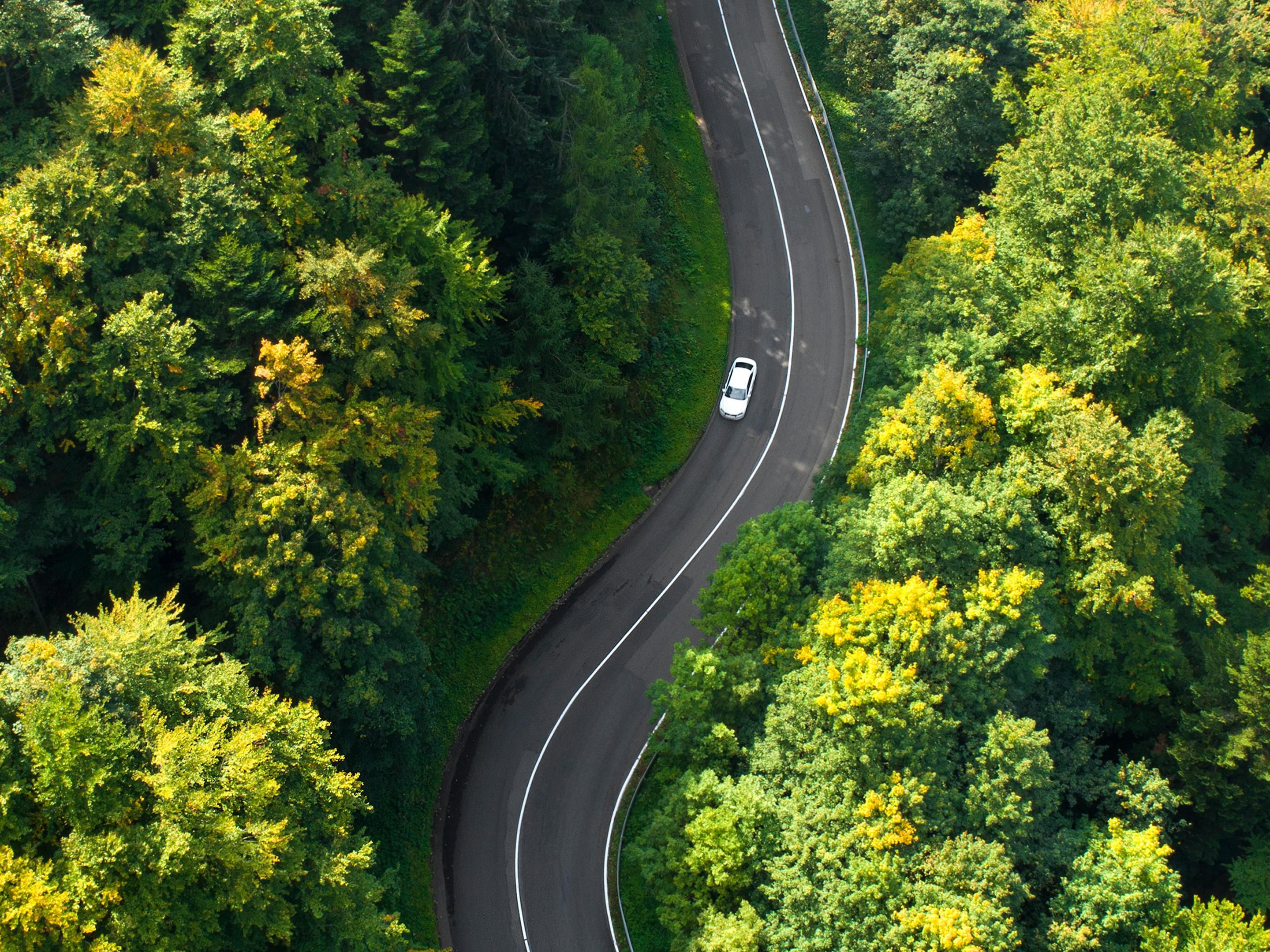 The Holiday Inn Munich - South offers an ideal location for travelers on their way to the Alps. The direct proximity to the A95 and quick access to the A8 make it easy to continue your journey. Perfect for a comfortable overnight stay!