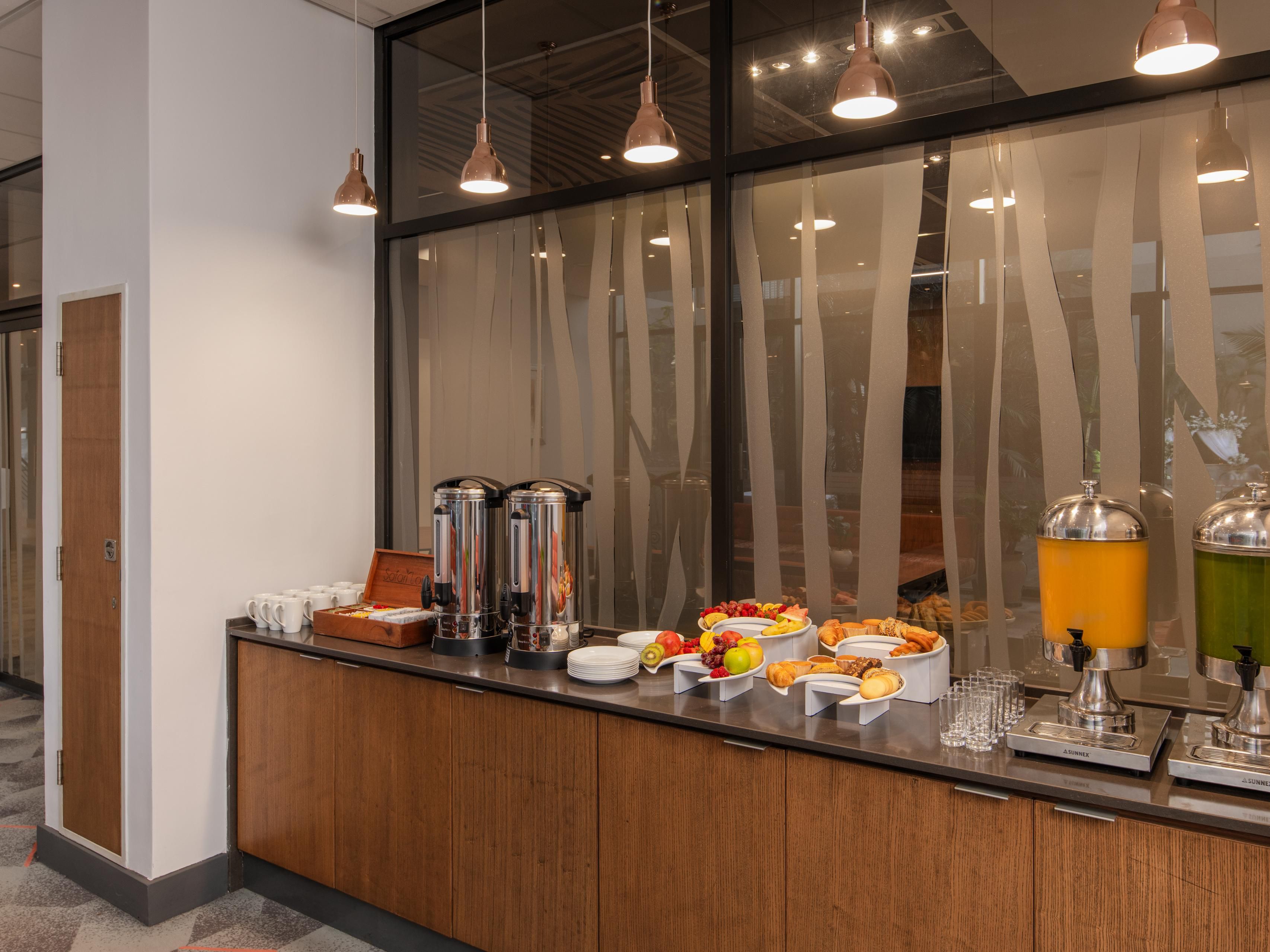 In a hurry? Our Grab & Go station offers the perfect blend of convenience and homemade delights crafted by our Executive Chef. Whether you need a quick snack or a refreshing beverage, enjoy a selection of freshly prepared options that keep you fueled and ready for your day, all with the quality and care you expect from us.