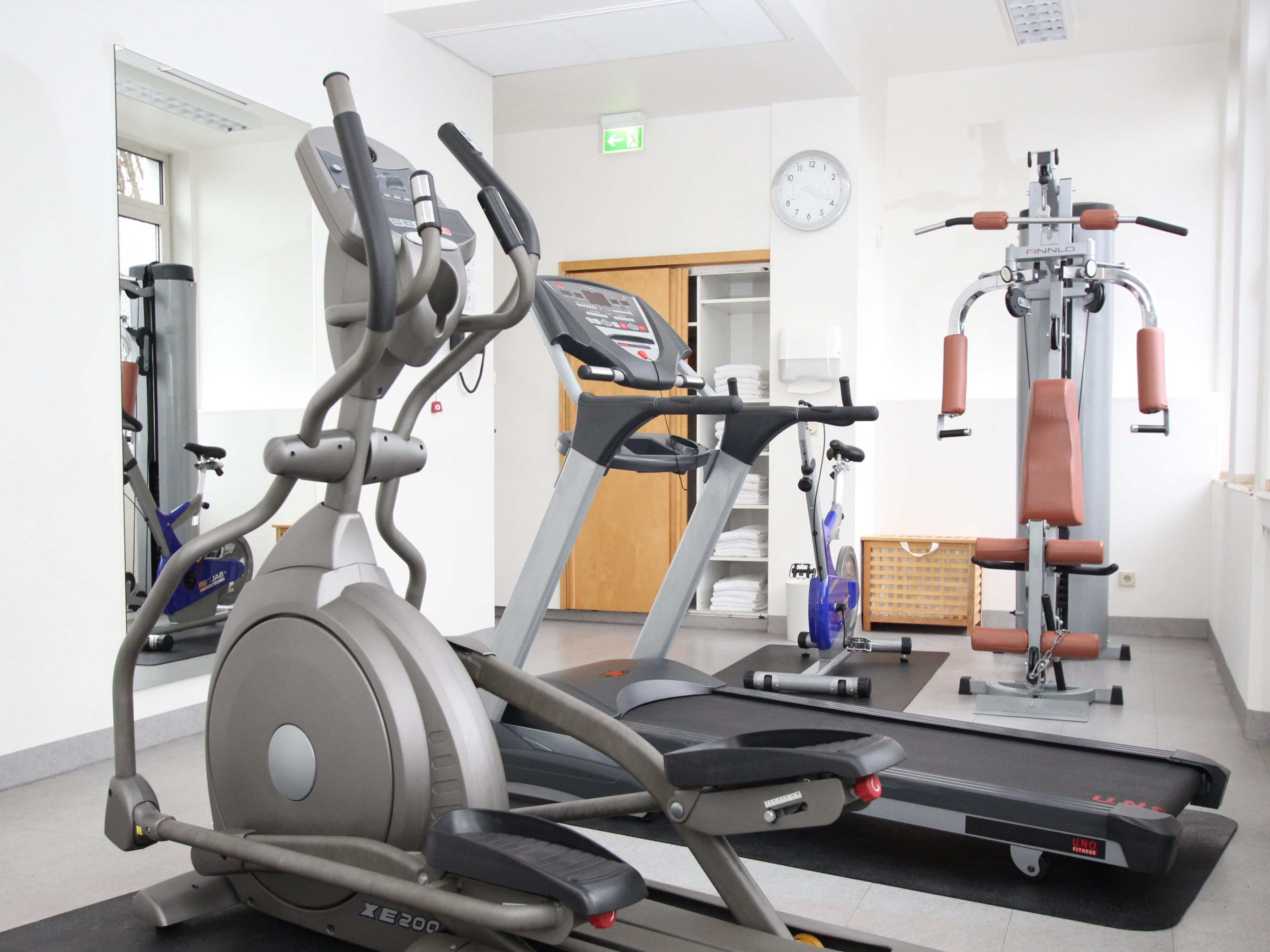 Exhaust yourself in our mini gym or relax in our sauna with a relaxation area.