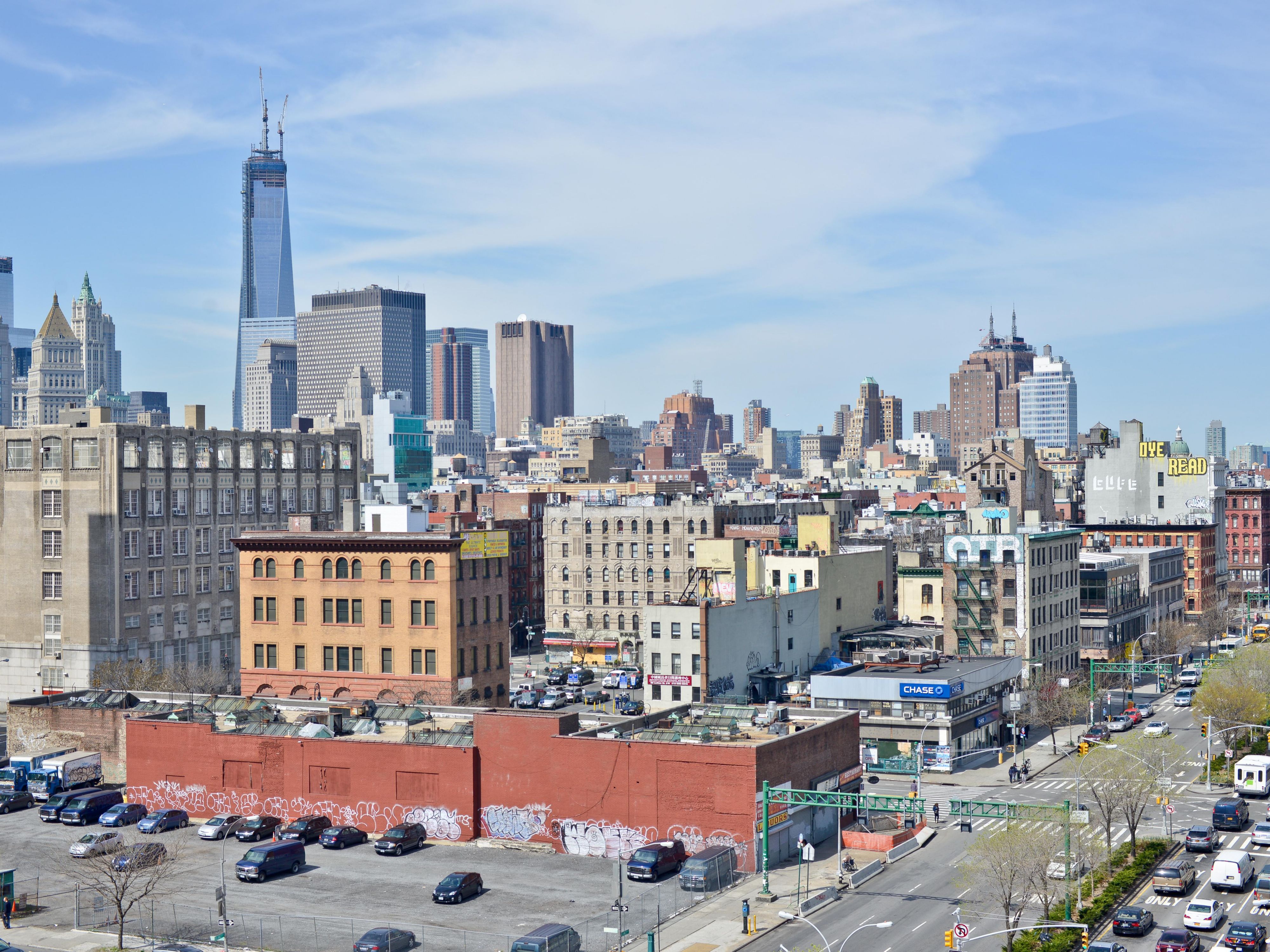 Conveniently located across the street from Essex Crossing, experience the Lower East Side's new hot spot. Shop till you drop or catch a show. There's always something new at Essex Crossing.