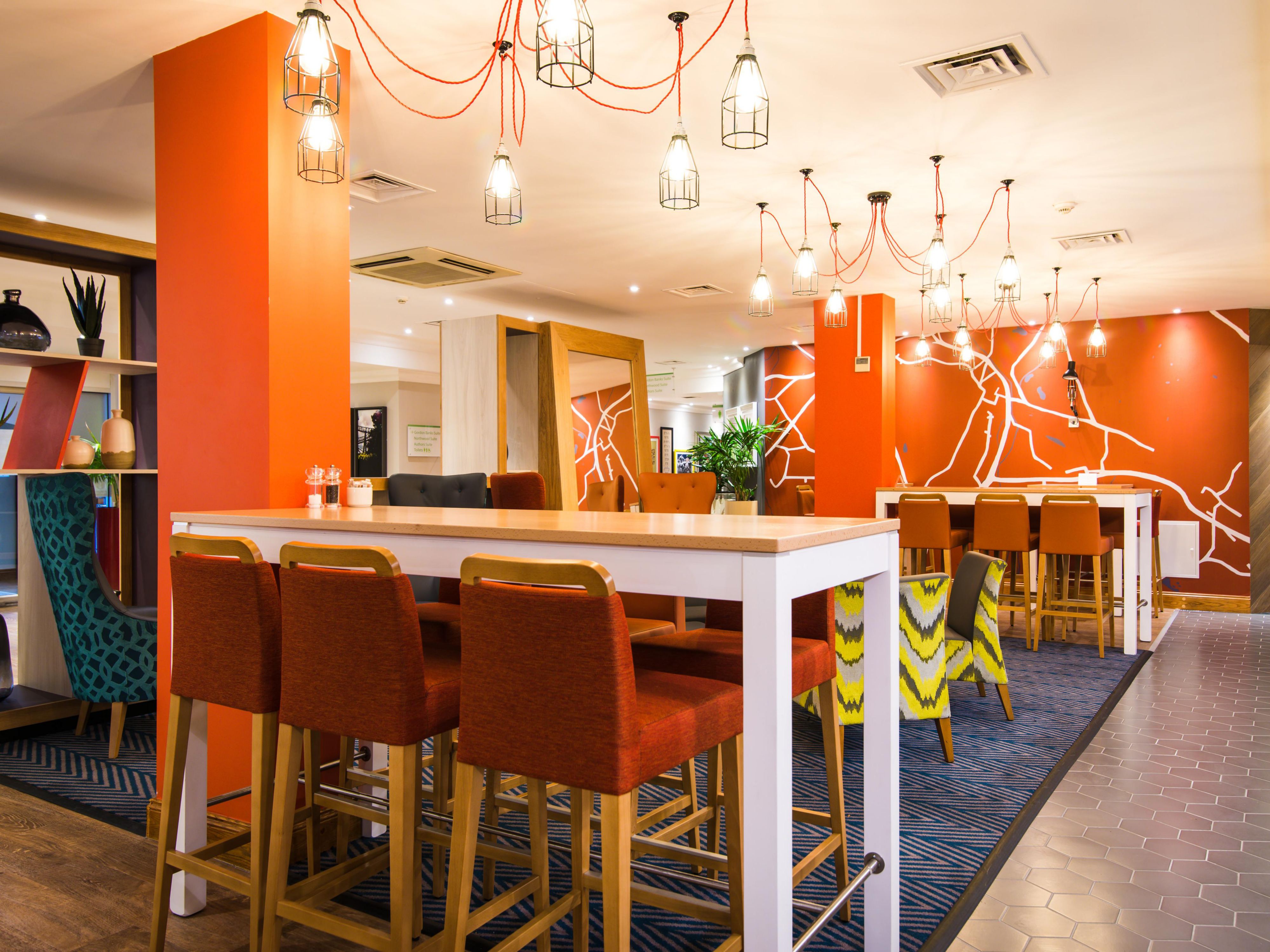 Our hotel has a range of food and drink options for our guests to enjoy. Our lounge and bar areas are open throughout the day and offer a relaxing place to grab a drink, a hearty meal or a light bite. 