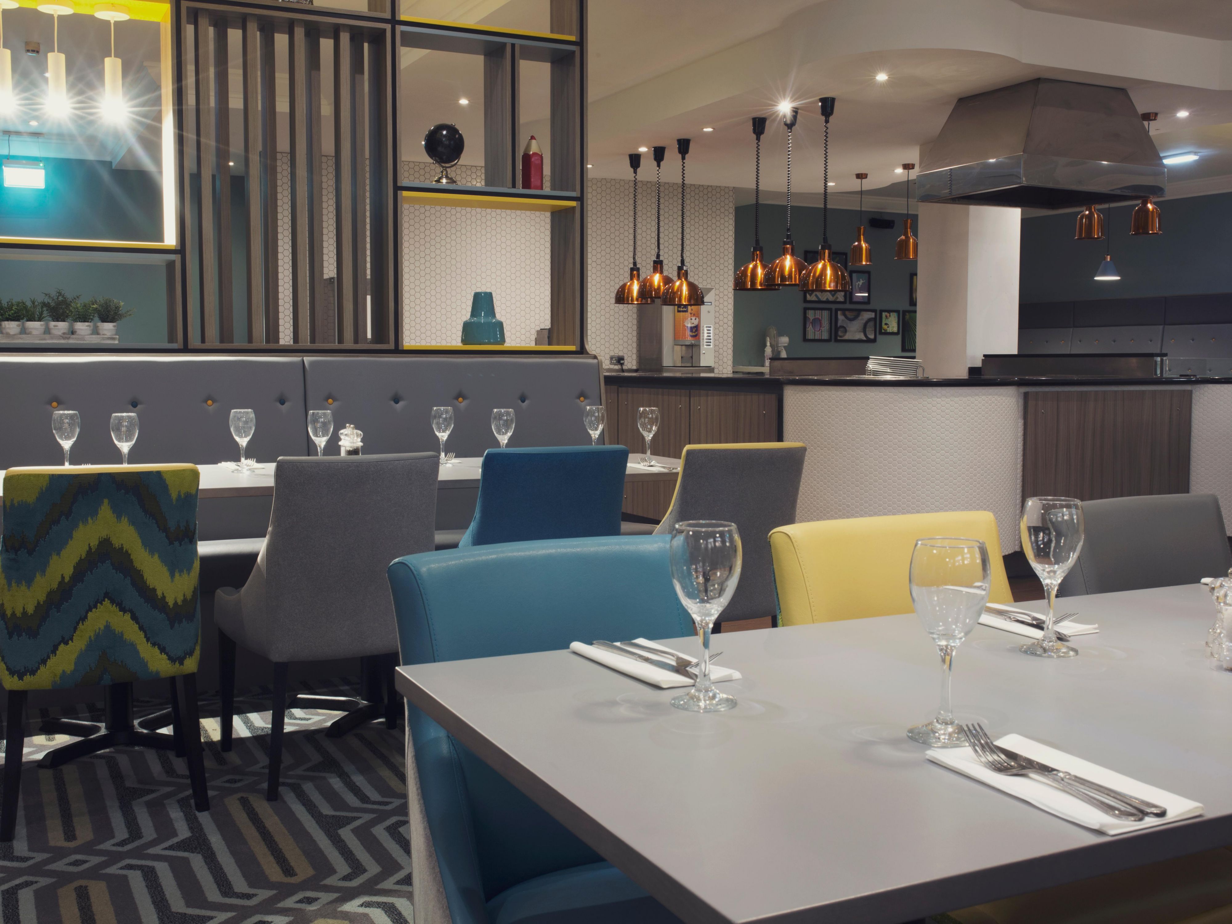 Relax in our comfortable bar and lounge area. Enjoy a cool drink and order from our extensive snack menu which is available from 11am to 11pm.
