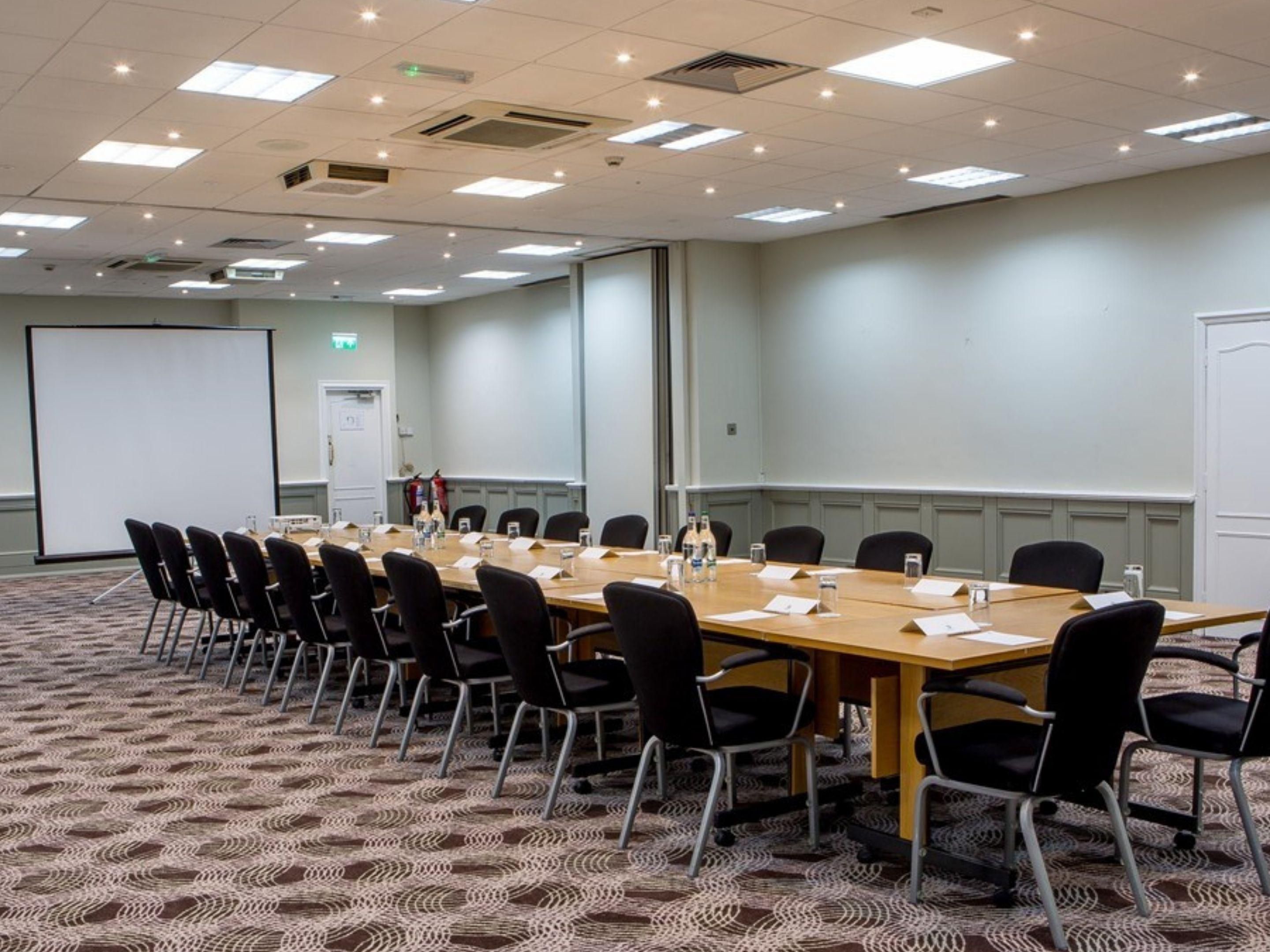 We have a range of meeting rooms available to suit any corporate requirement. So, if you're looking for a productive meeting space in Norwich North for interviews, larger presentations or conferences, our hotel meeting facilities have it all.