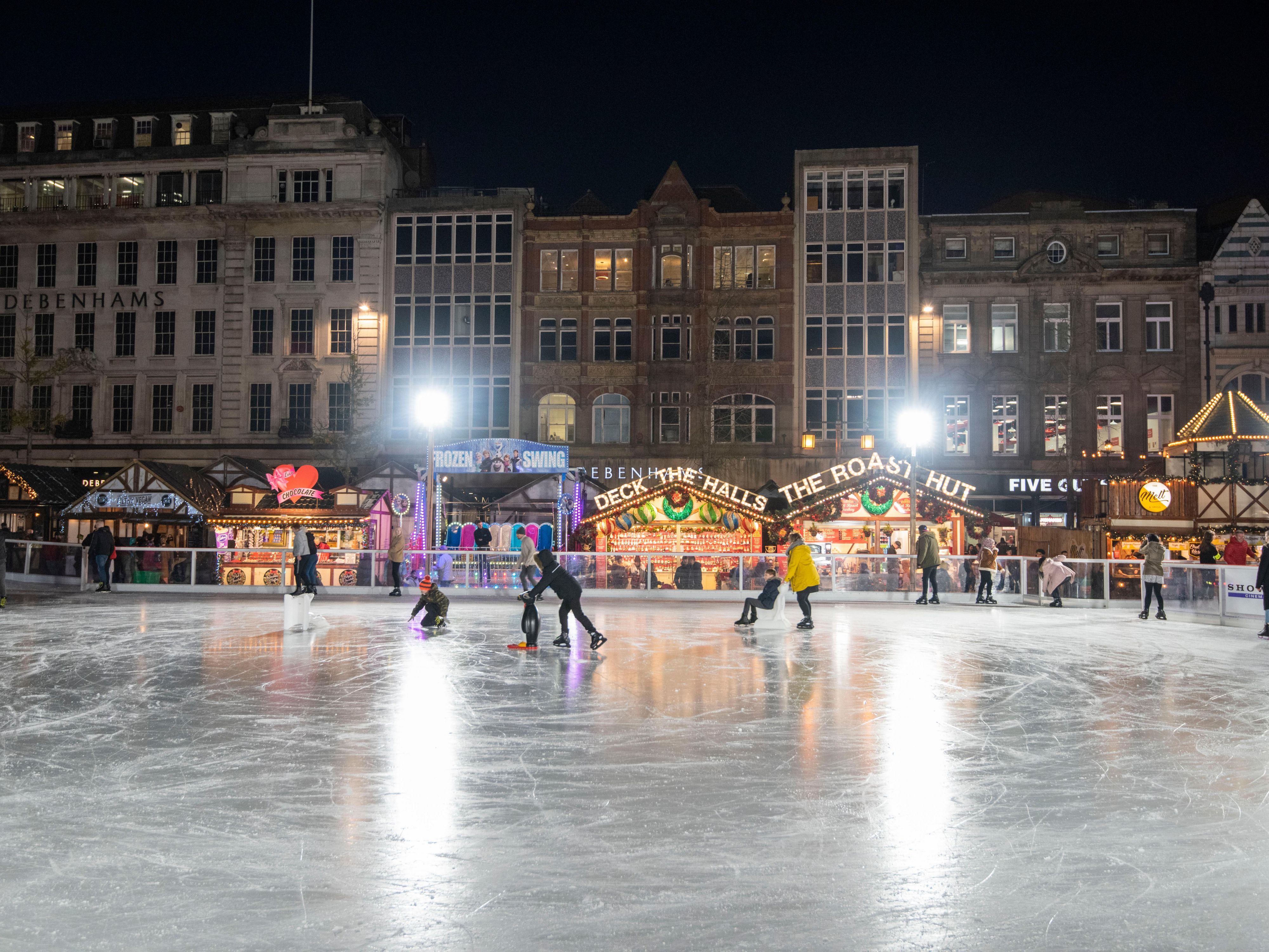 Celebrate the festive season in style with us! Enjoy an unforgettable evening with a delicious three-course dinner and a lively disco ‘til late – the perfect Christmas party from start to finish. Festive fun, great food, and memories that’ll last all year!