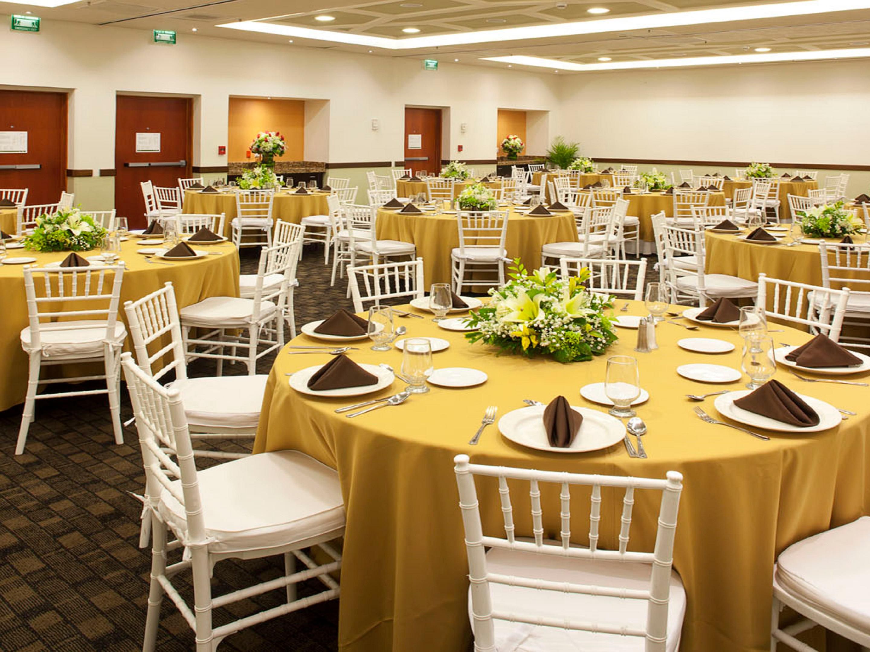 We have the perfect meeting room for all your important gatherings, fully equipped with everything you need for your events. Whether you are traveling for business or pleasure, we are the best choice among hotels in Orizaba.